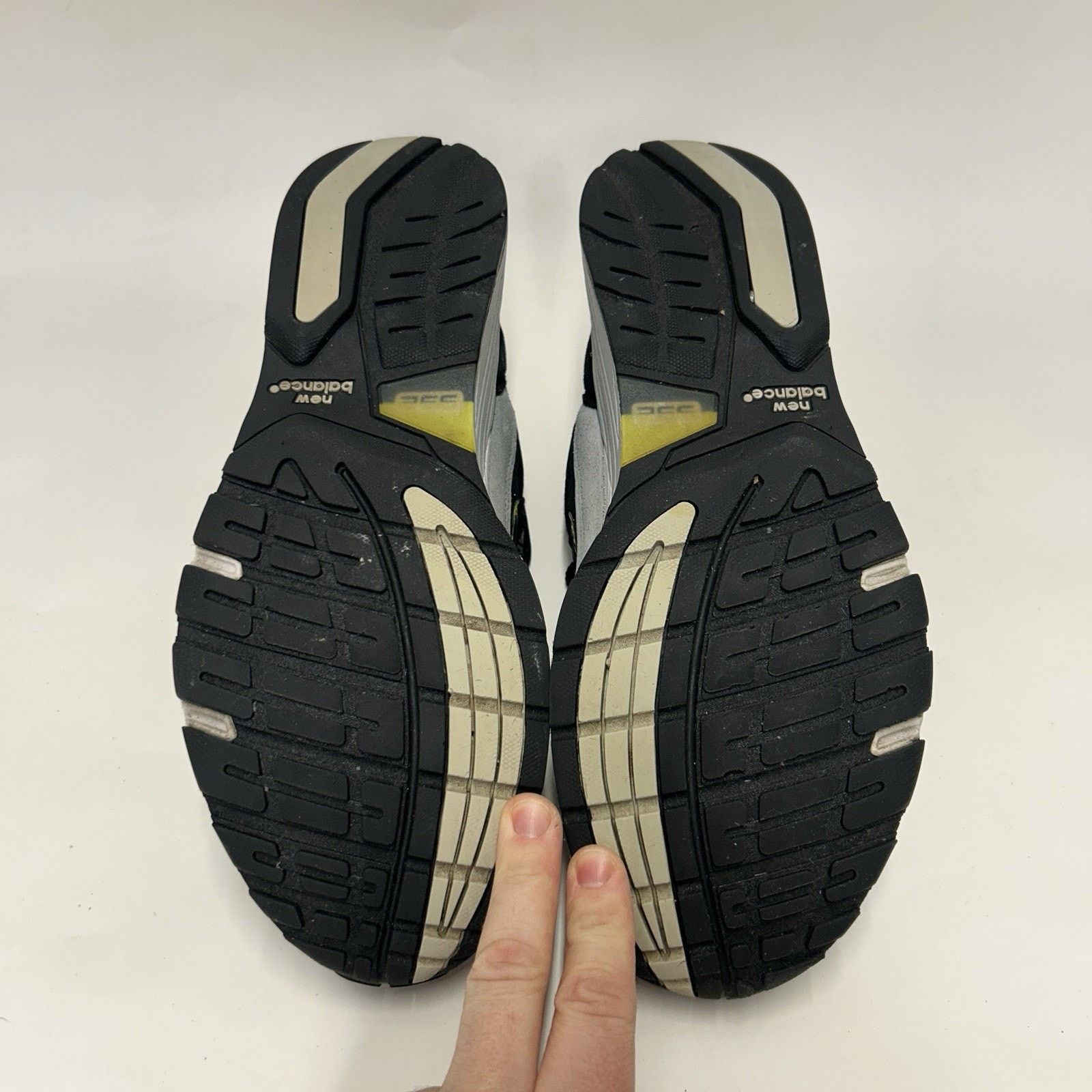New Balance New Balance 992 Made In USA “Black/Grey/Volt” M992TQ Size US 10.5 / EU 43-44 - 7 Thumbnail