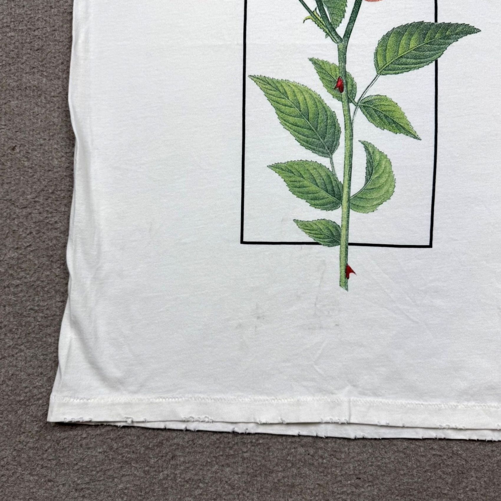 Bravado Shawn Mendes Shirt Women Small White Short Sleeve The Tour 2019 Bravado Women's T-Shirt Black? Size S / US 4 / IT 40 - 7 Thumbnail
