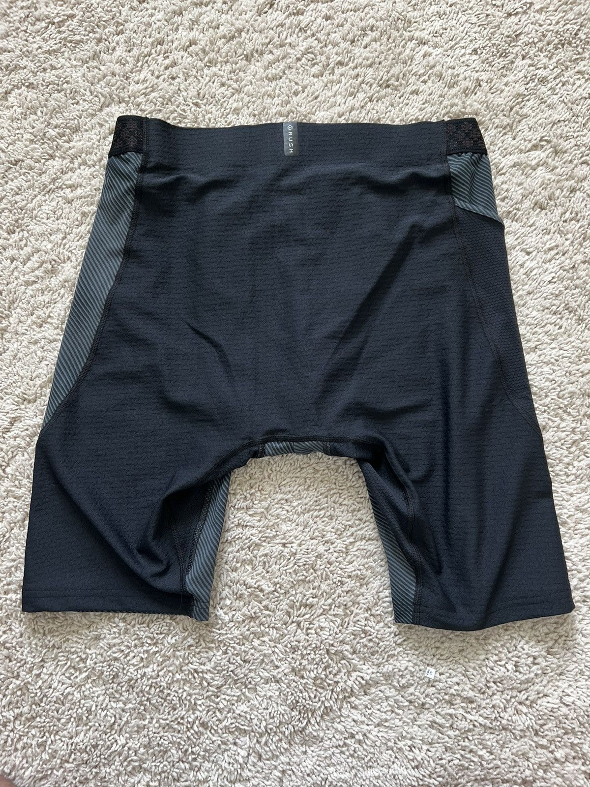 Under Armour Under Armour Rush SmartForm Printed Compression Shorts Size US 34 / EU 50 - 8 Thumbnail