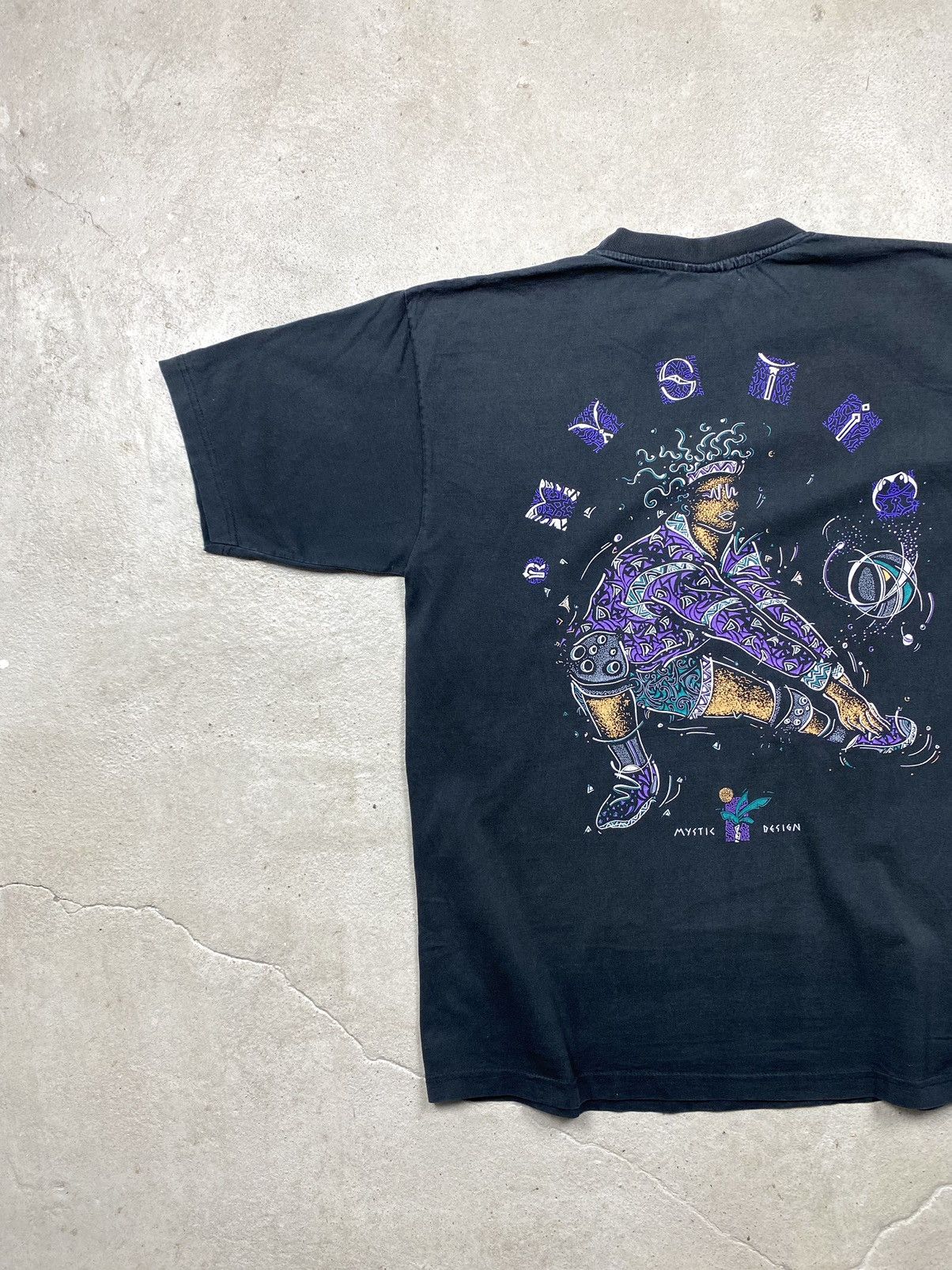 Japanese Brand Rare Vintage 1990’s Mystic Art T Shirt Japanese Size US L / EU 52-54 / 3 - 2 Thumbnail