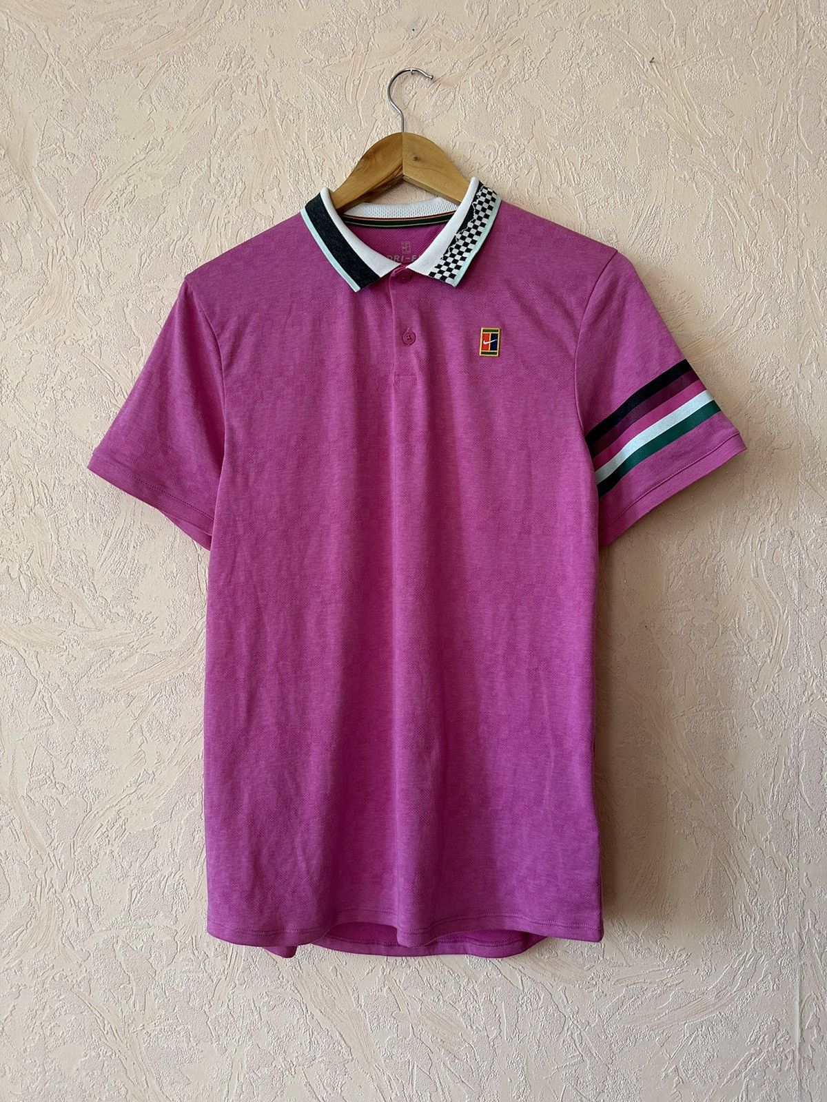 Nike NIKE COURT DRI FIT Pink Polo Jersey Size US M / EU 48-50 / 2 - 11 Thumbnail