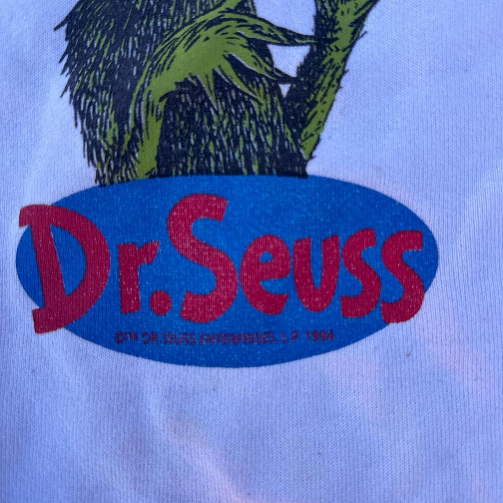 Vintage Vintage 1994 Dr. Seuss Grinch White Crewneck – Size Large Size US XL / EU 56 / 4 - 4 Thumbnail