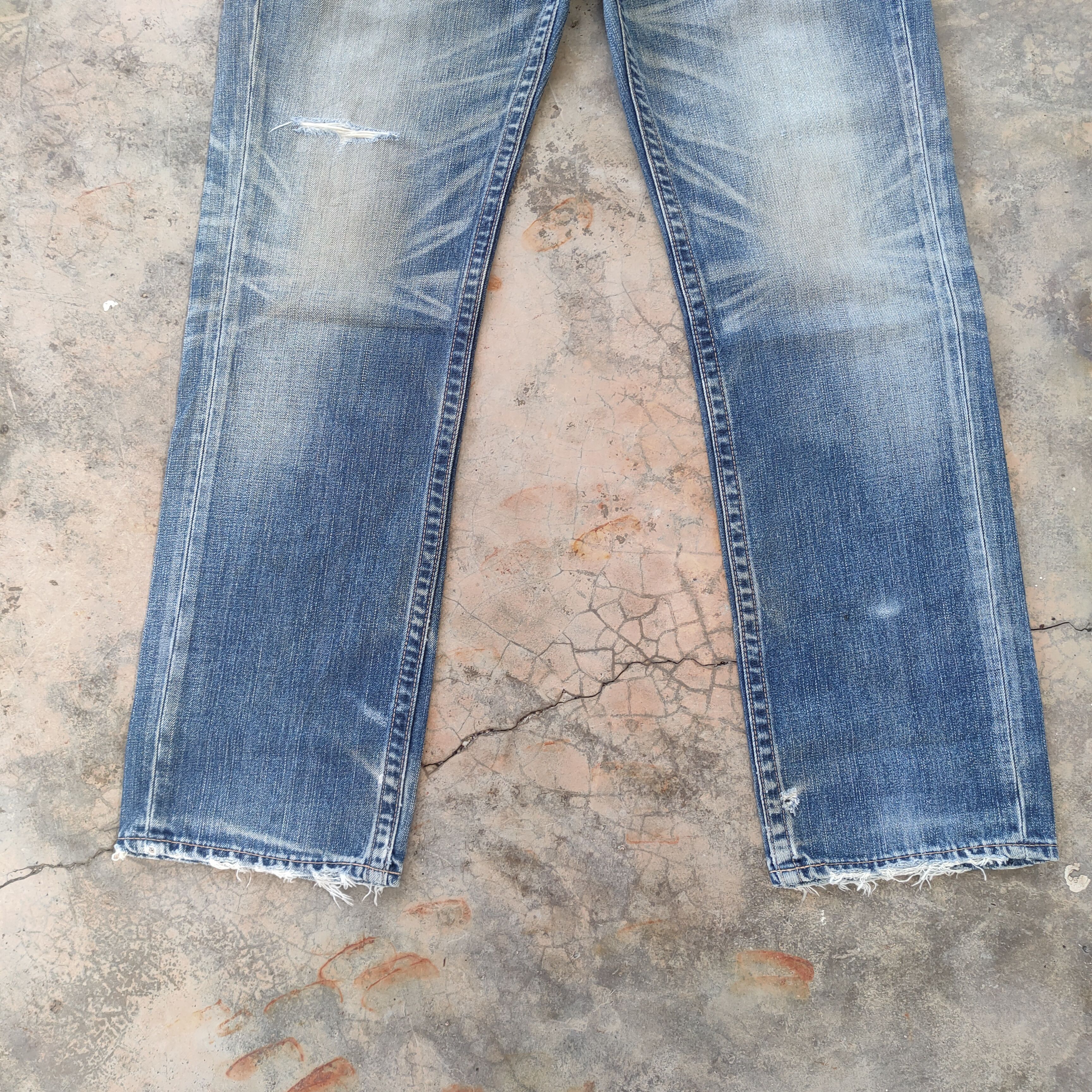 Jean W34 VINTAGE LEVI'S 502 FADED RIPPED JEANS DENIM PANTS Size US 34 / EU 50 - 4 Thumbnail