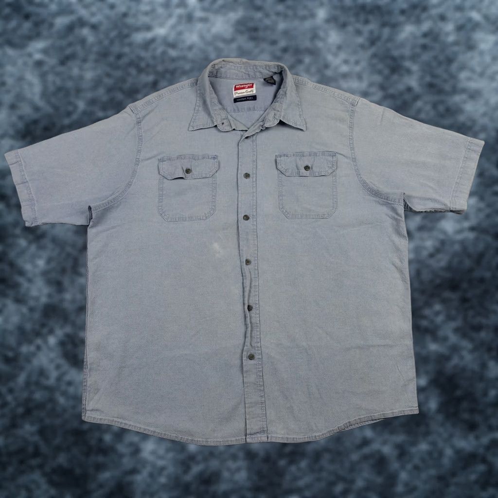 Wrangler VINTAGE Wrangler Shirt Mens XL Comfort Flex Denim Short Sleeve Button Up Pockets Size US XL / EU 56 / 4 - 1 Thumbnail