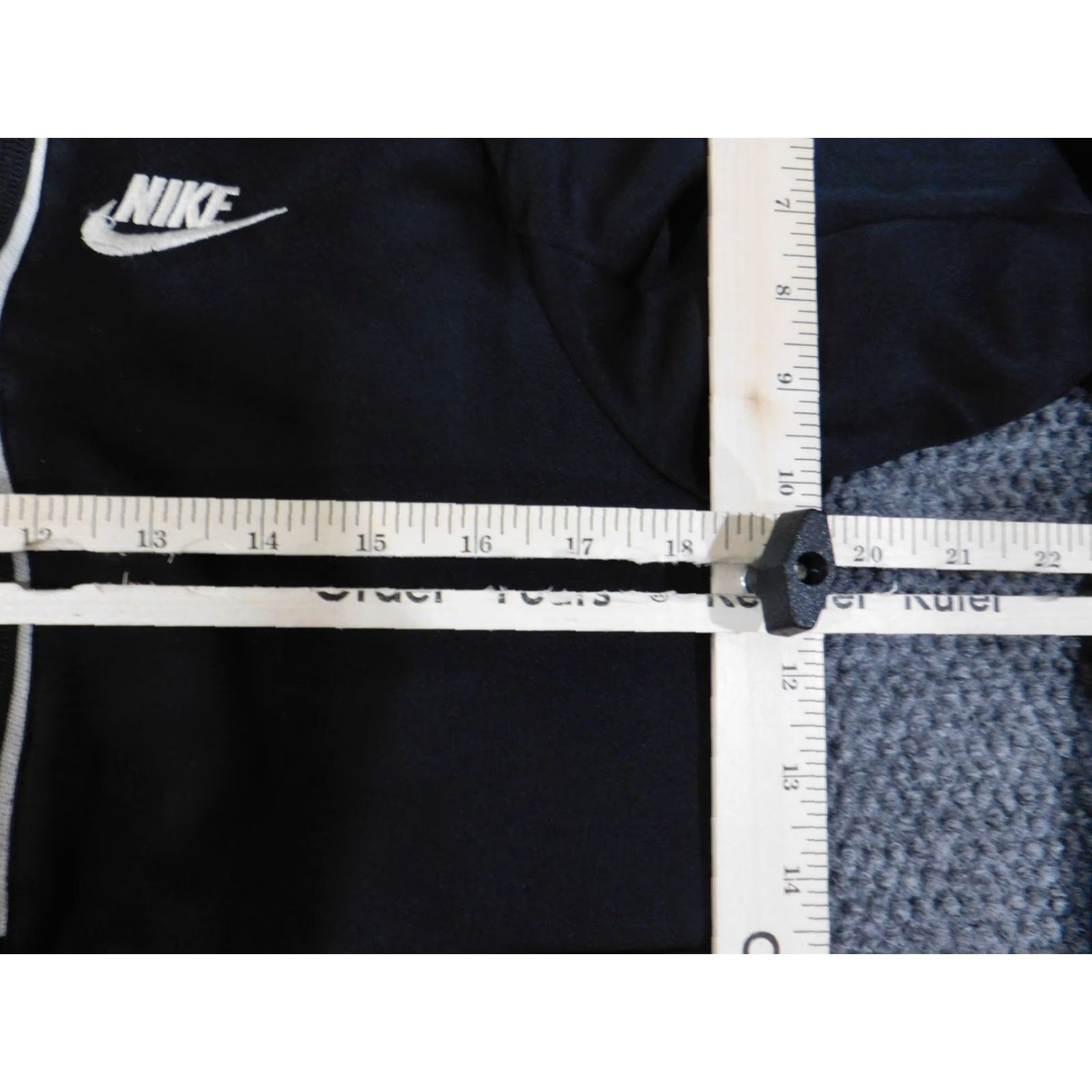 Nike nike sweatshirt women small black logo zip stretch run performance Size S / US 4 / IT 40 - 5 Thumbnail