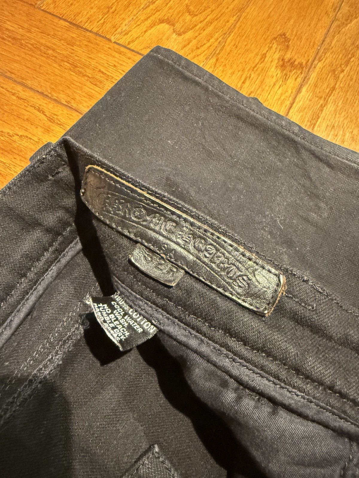 Chrome Hearts Vintage 1/1 Chrome Hearts White Leather Patch Denim Size US 32 / EU 48 - 7 Thumbnail