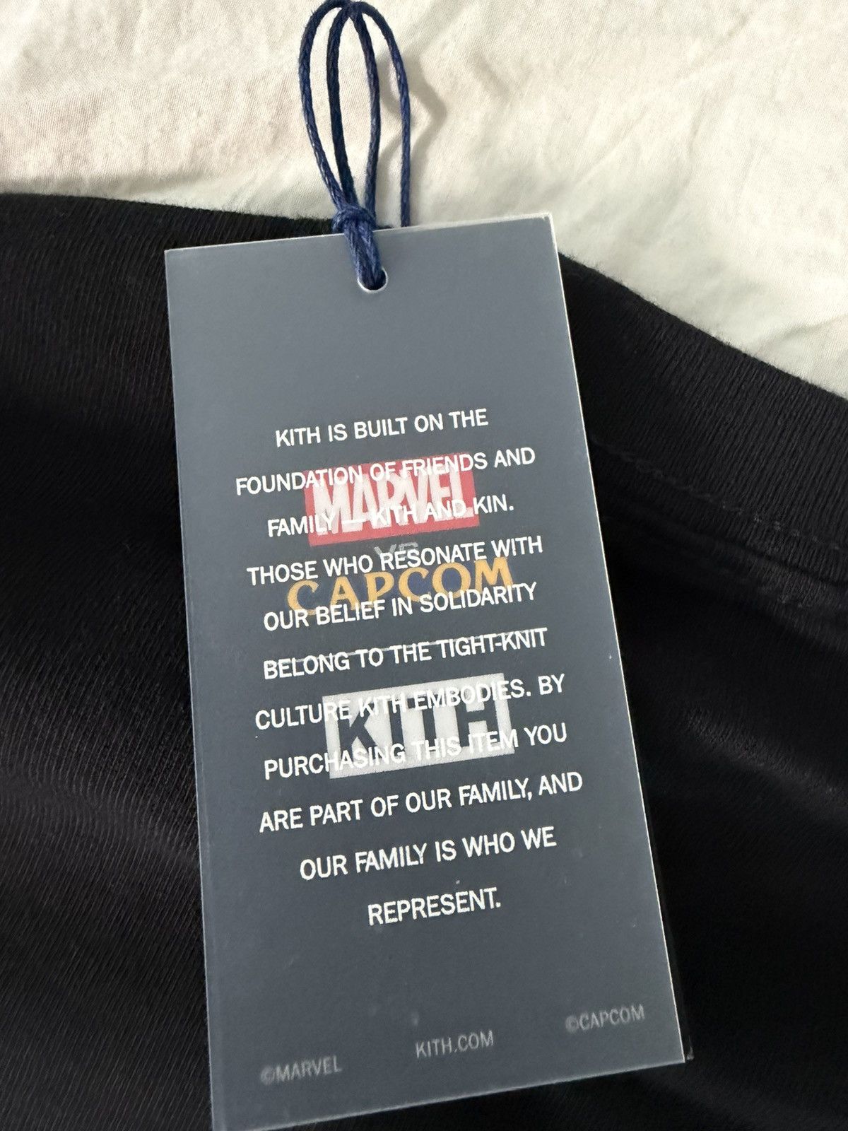 Kith KITH X Capcom MVC Street Fighter WORLD VINTAGE POCKET TEE Size US L / EU 52-54 / 3 - 10 Thumbnail