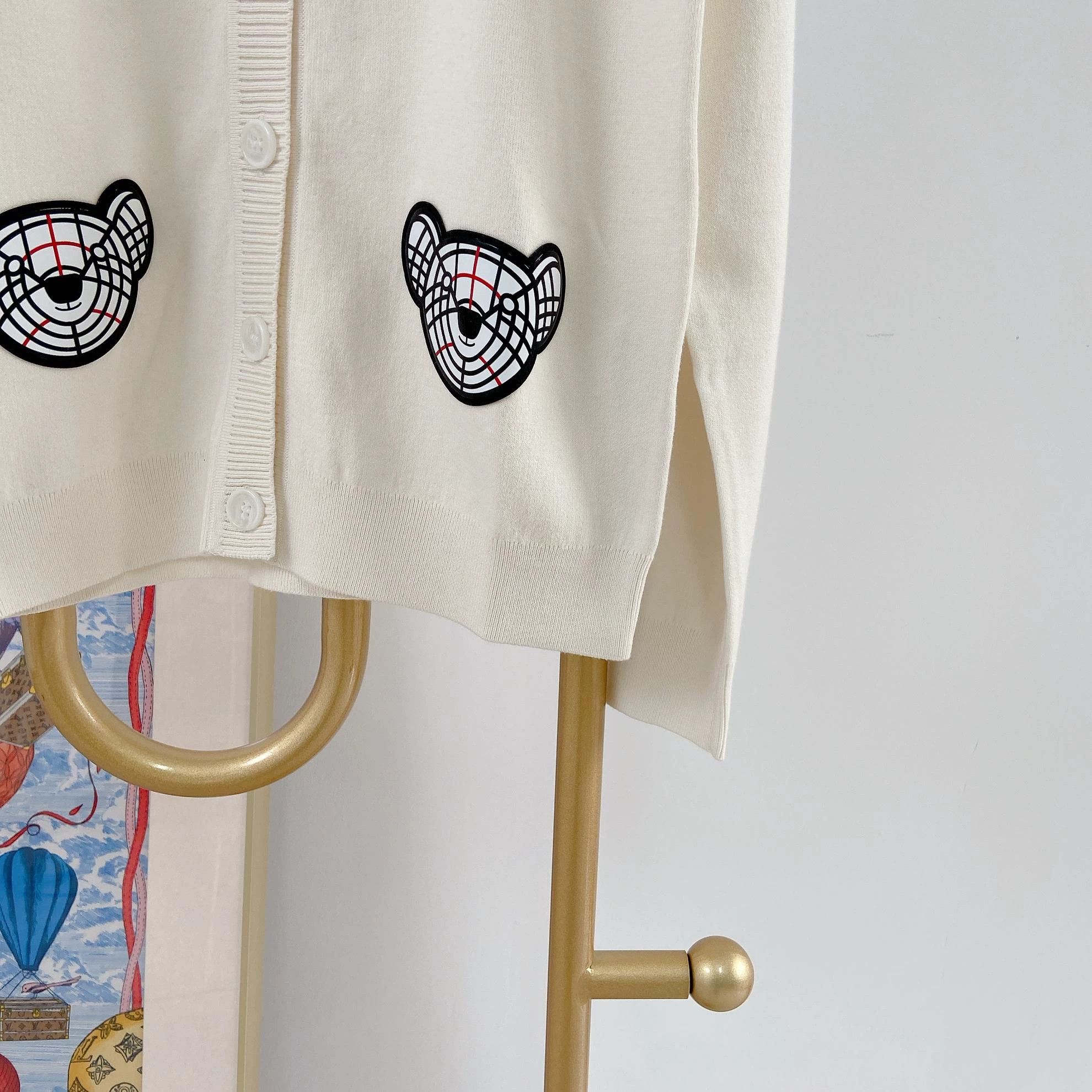 Burberry Burberry Teddy Bear Cardigan 14Y Tagged 3204 Size XS / US 0-2 / IT 36-38 - 5 Thumbnail