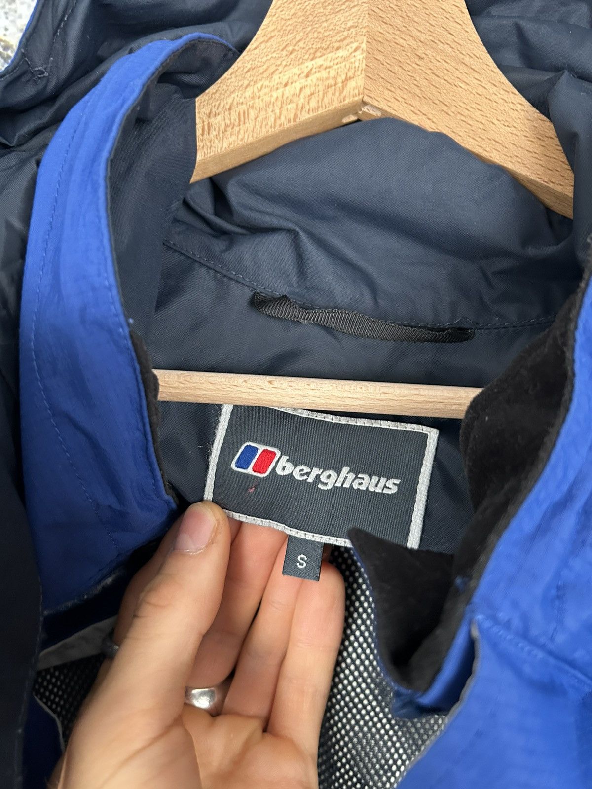 Berghaus Berghaus Gore-tex Blue Jacket Streetwear Gorpcore Outdoor Size US S / EU 44-46 / 1 - 8 Thumbnail
