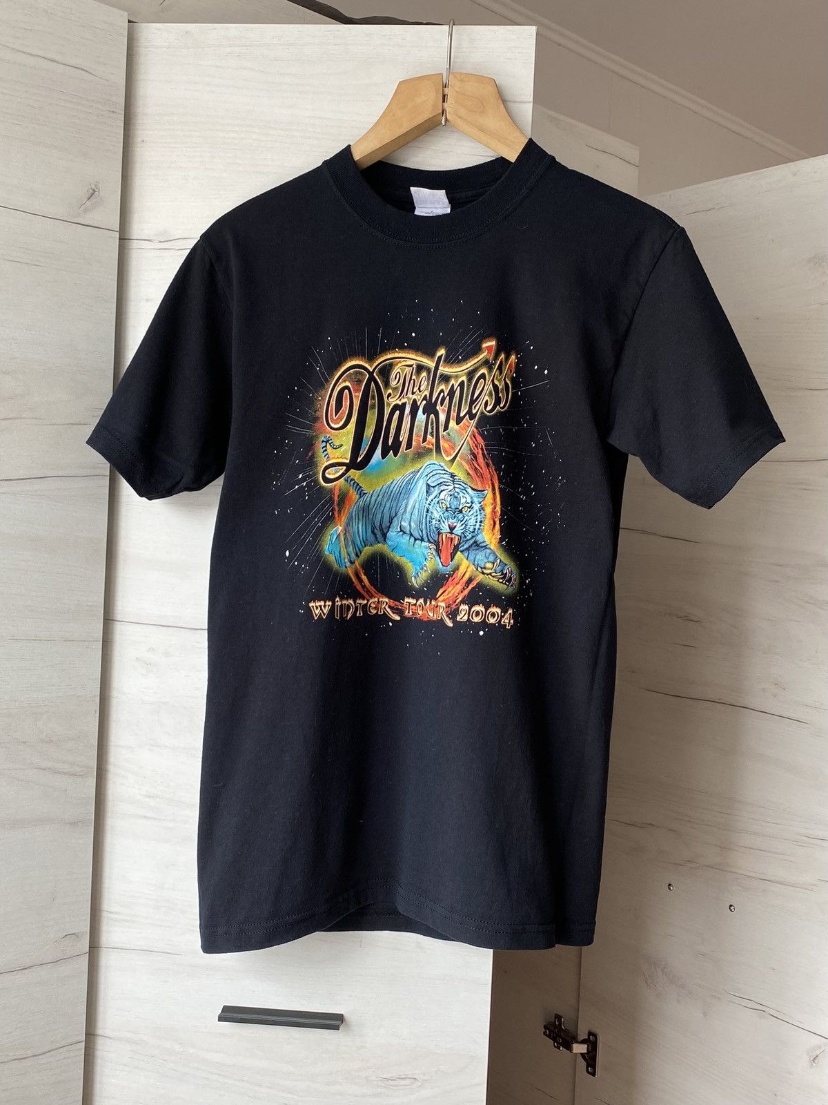 Gildan The Darkness Winter Tour 2004 Band T-Shirt Concert Rock Size US S / EU 44-46 / 1 - 1 Thumbnail
