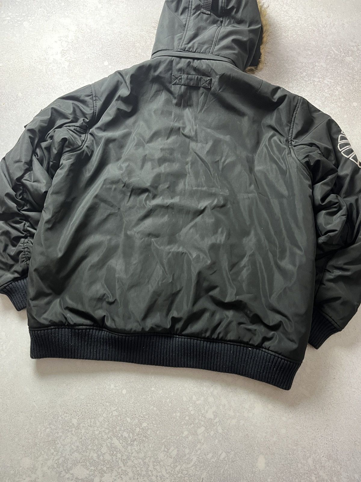Akademiks Vintage Akademiks Down Jacket Windproof Winter Rap Size US XXL / EU 58 / 5 - 6 Thumbnail