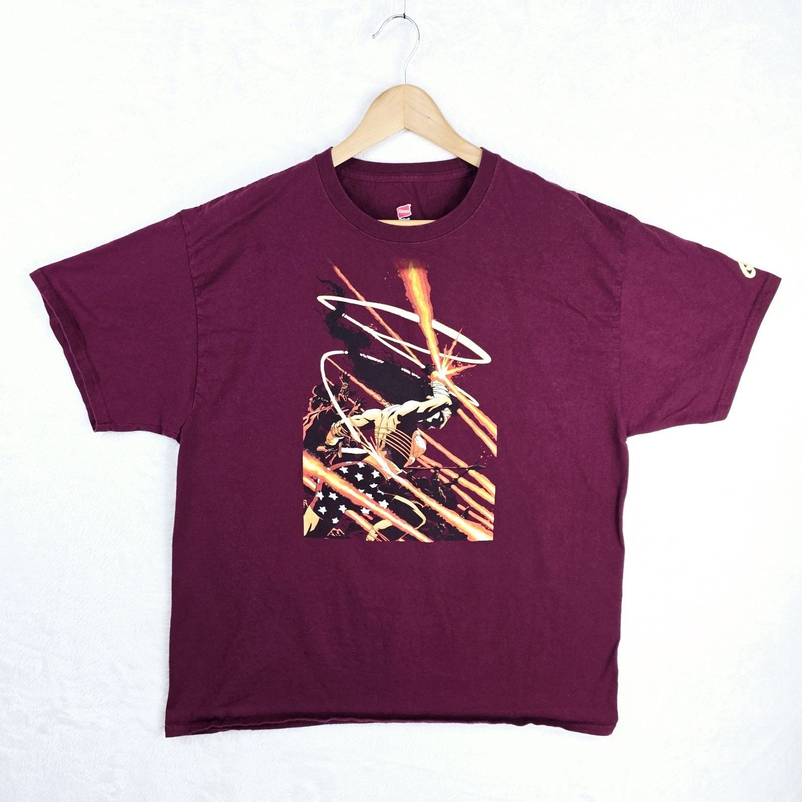 Hanes Graphitti Wonder Woman Dark Knight DK III Shirt XL DC Comics Size US XL / EU 56 / 4 - 2 Thumbnail