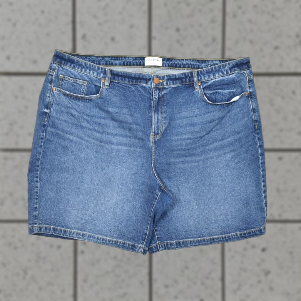 Vintage Lane Bryant Blue Denim Mid-Rise Boyfriend Bermuda Shorts 26 Plus Cotton Blend Flat Front 5-Pocket Buttons Casual Women's Summer Blue Denim Size 26" / US 2 / IT 38 - 1 Thumbnail