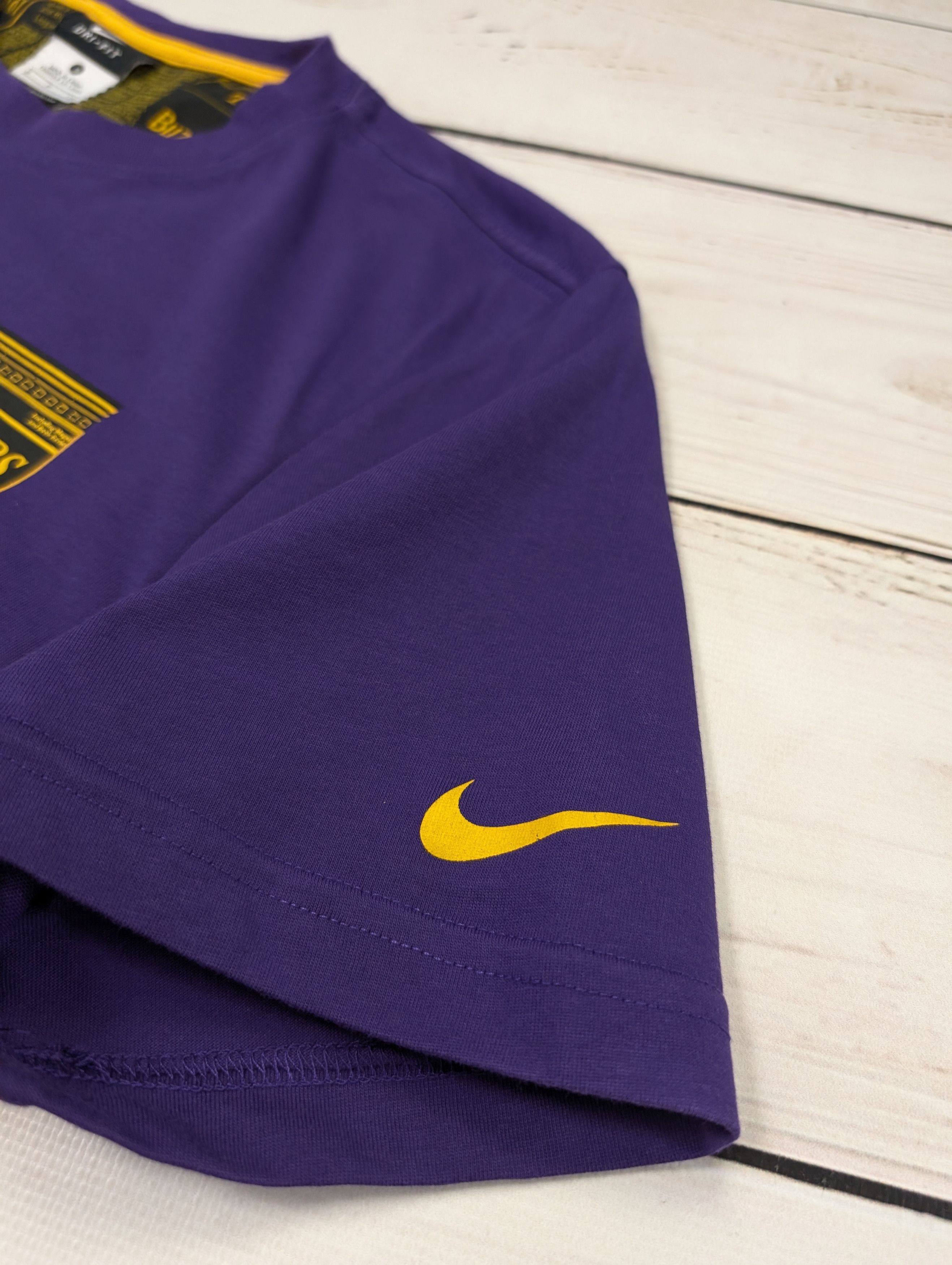 Nike Nike Dri-Fit Kobe Bryant Scores 81 Points Newspaper T-Shirt Size US S / EU 44-46 / 1 - 6 Thumbnail