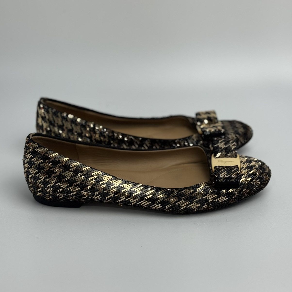 Salvatore Ferragamo Salvatore Ferragamo Varina Coo Ballet Flats Black & Gold🖤✨ Size US 6 / IT 36 - 7 Thumbnail