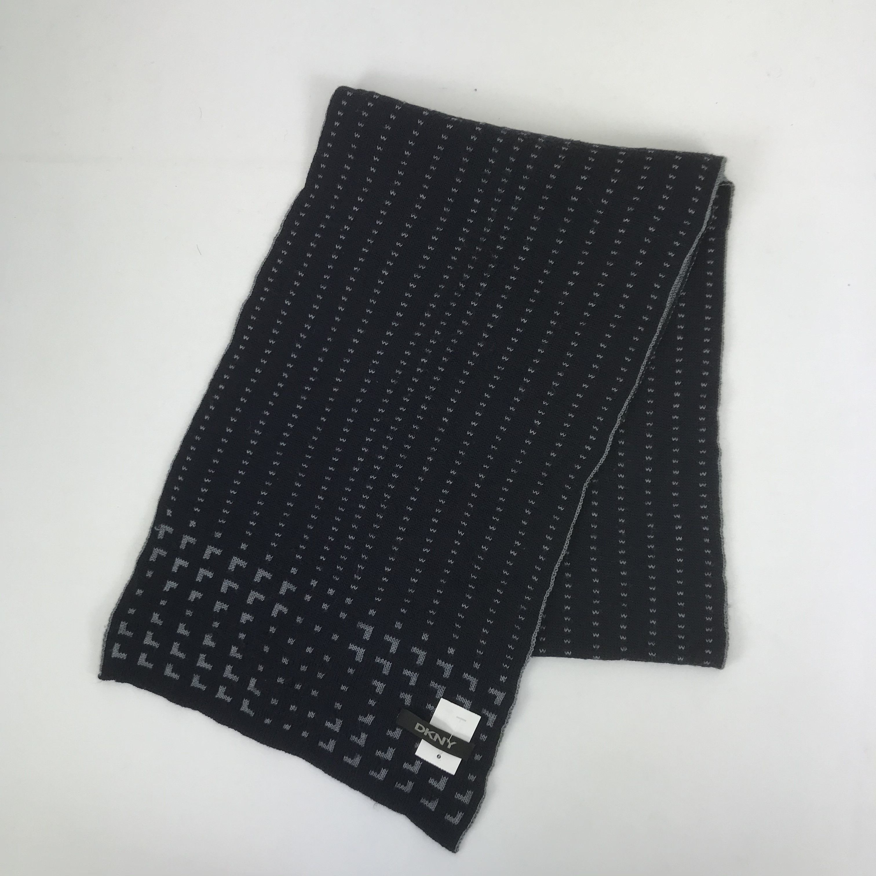 DKNY Vintage DKNY Scarf Ribbed Knit Muffler Winter Wool . Size ONE SIZE - 3 Thumbnail