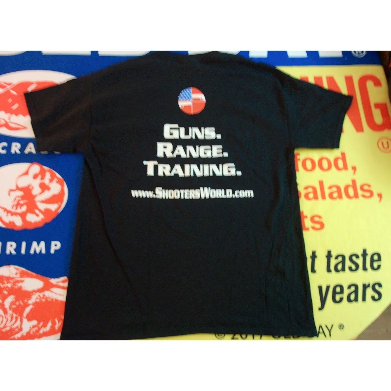 Gildan Gildan SHOOTERS WORLD Guns Range Training logo T Shirt Men's Large Black USA Tampa Florida Shirt Mens Large Black USA reversible? Size US L / EU 52-54 / 3 - 3 Thumbnail