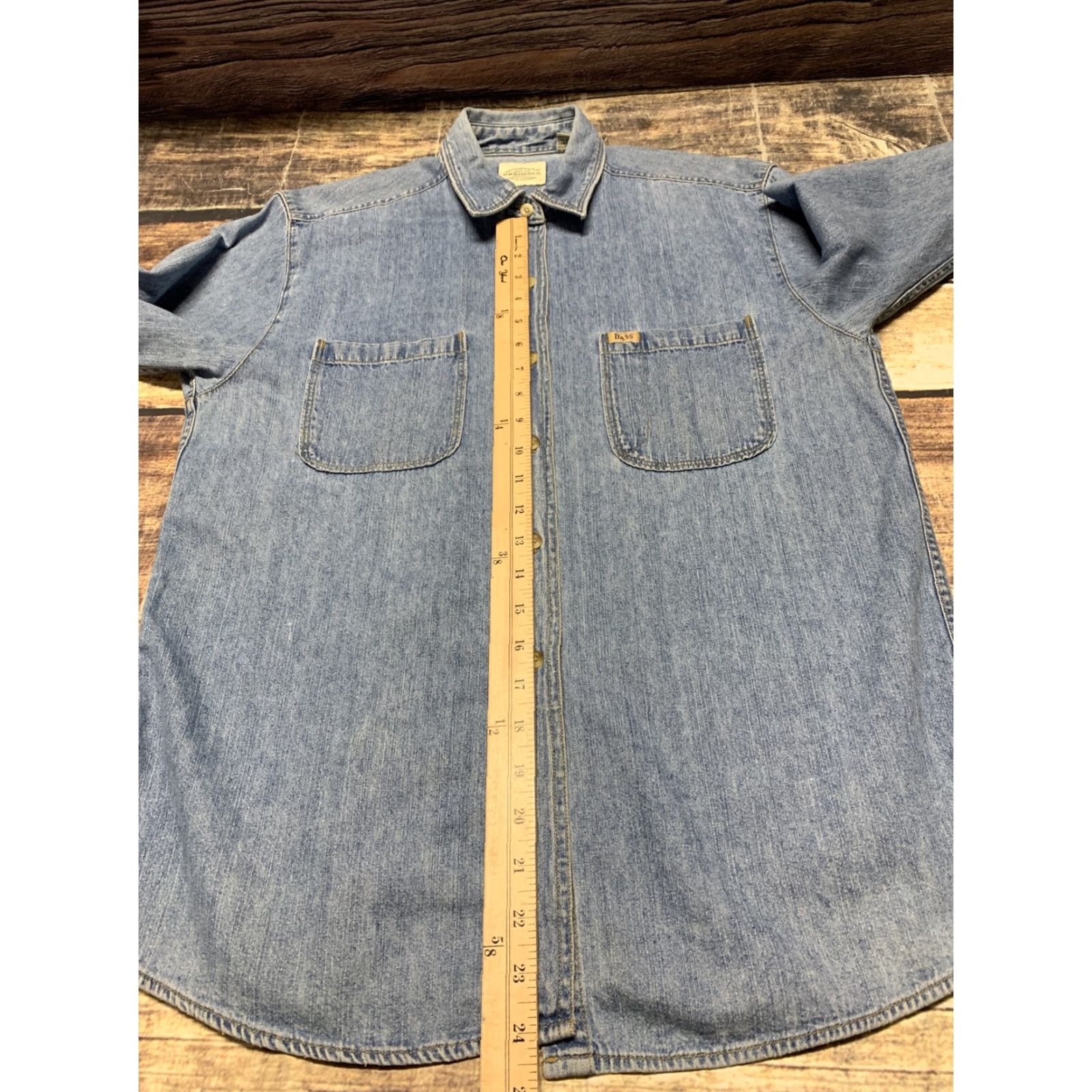 Vintage G.H. Bass Woman’s Button-Up Shirt Sky Blue Size Small 2 Front Pockets Bass Tab Womens Shirt Regular Size S / US 4 / IT 40 - 7 Thumbnail