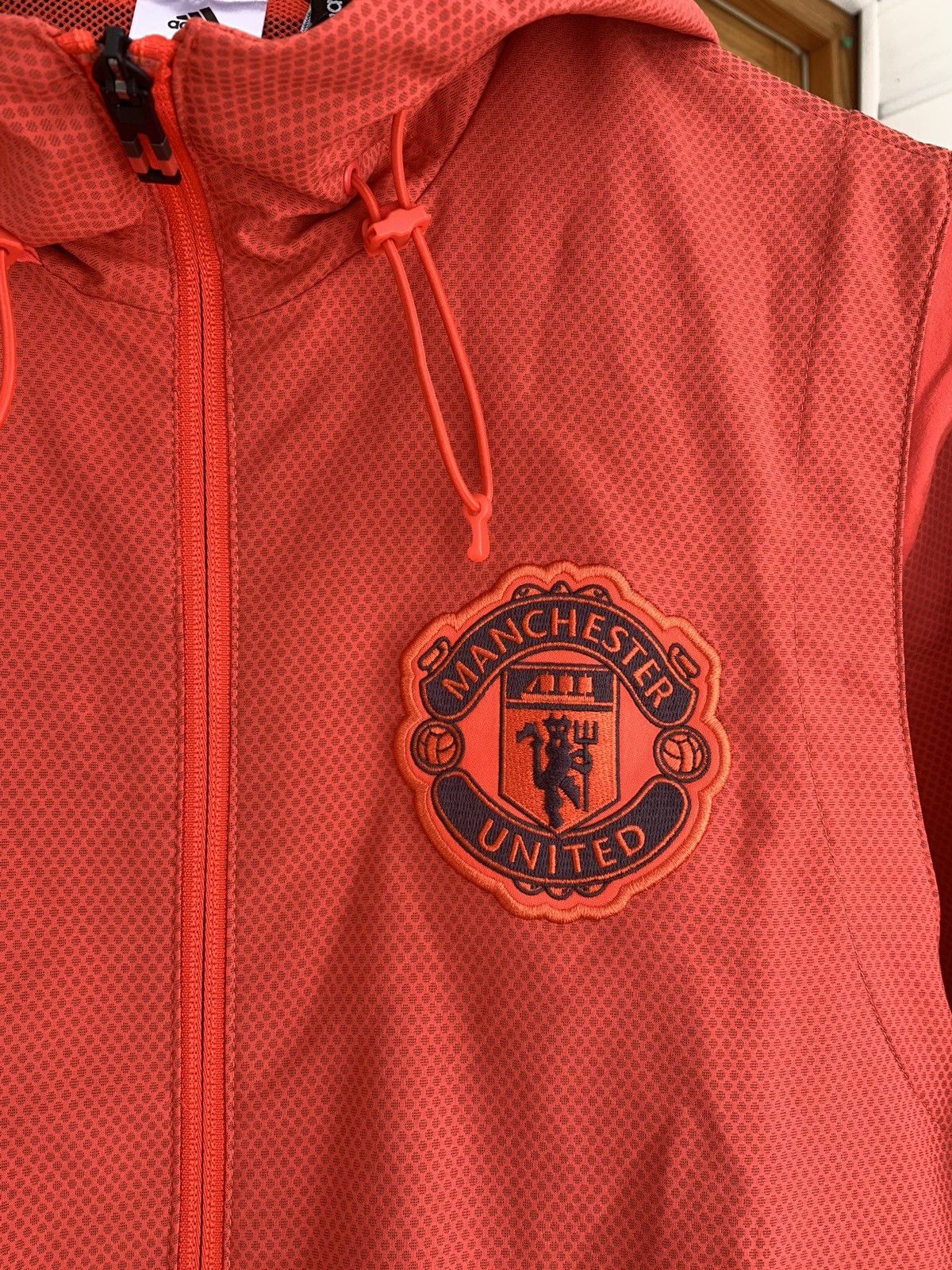 Adidas Adidas FC Manchester United 2016 Presentation Jacket Size S Size US S / EU 44-46 / 1 - 4 Thumbnail