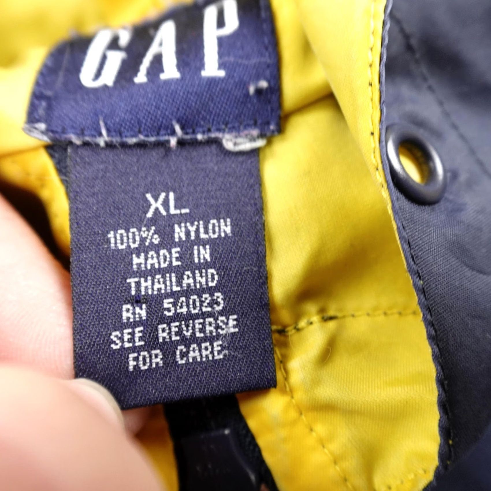 Gap VINTAGE Gap Jacket Mens XL Blue Yellow Anorak 1/2 Zip Windbreaker Pullover Coat Pockets Hooded Lined Nylon Zipper Stand-Up Collar Casual Outdoor Size US XL / EU 56 / 4 - 5 Thumbnail