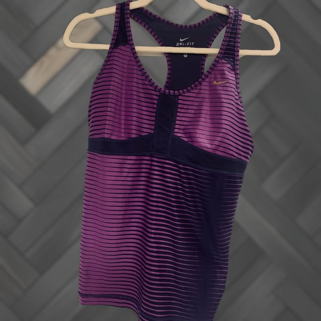Nike Nike Dri-Fit Purple Dedication Print Racerback Workout Bra Top M Women's Tank Purple Racerback 92% Polyester 8% Spandex Size M / US 6-8 / IT 42-44 - 1 Thumbnail