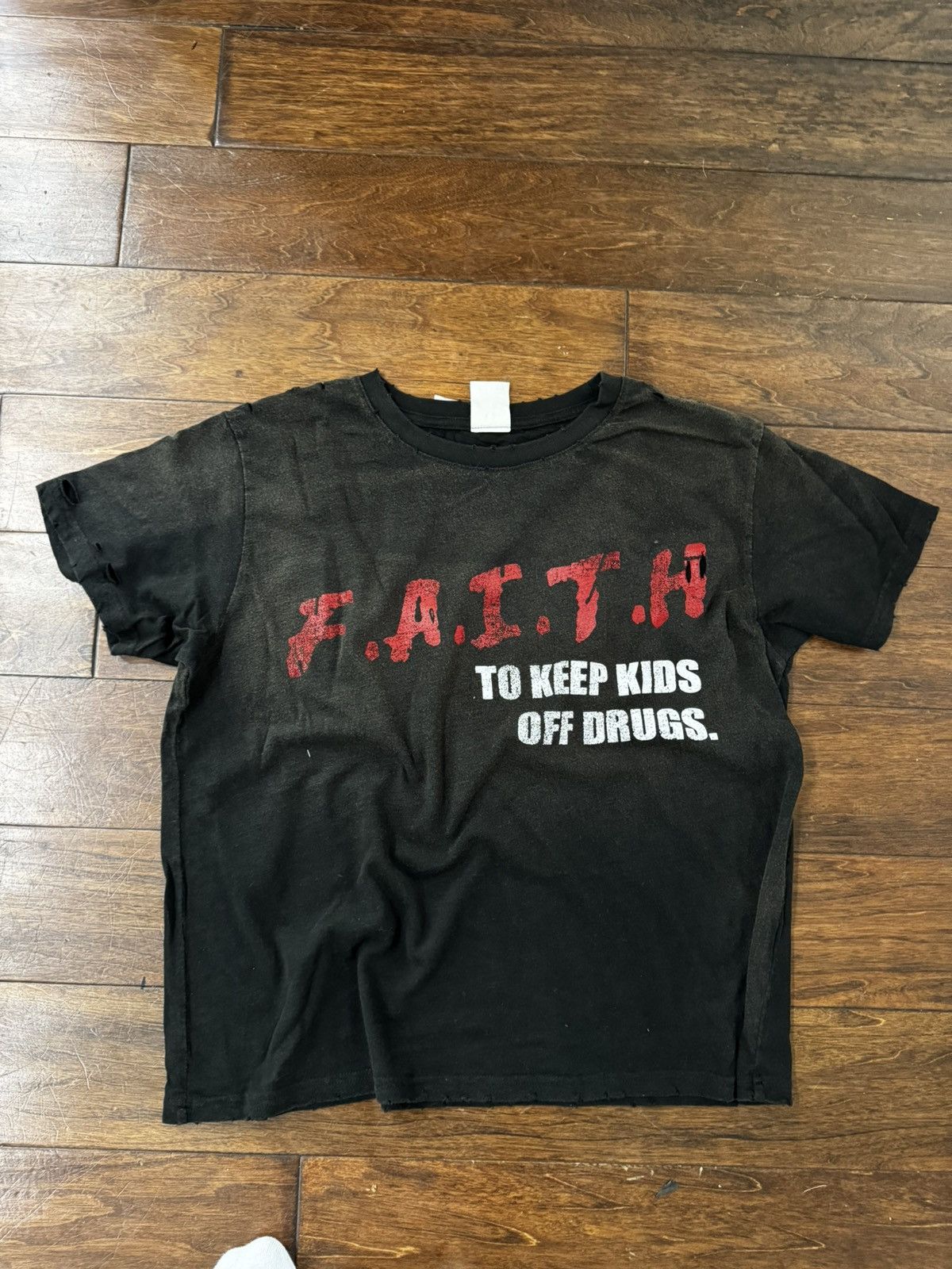 Other Vintage Faith Tee Size US M / EU 48-50 / 2 - 1 Thumbnail