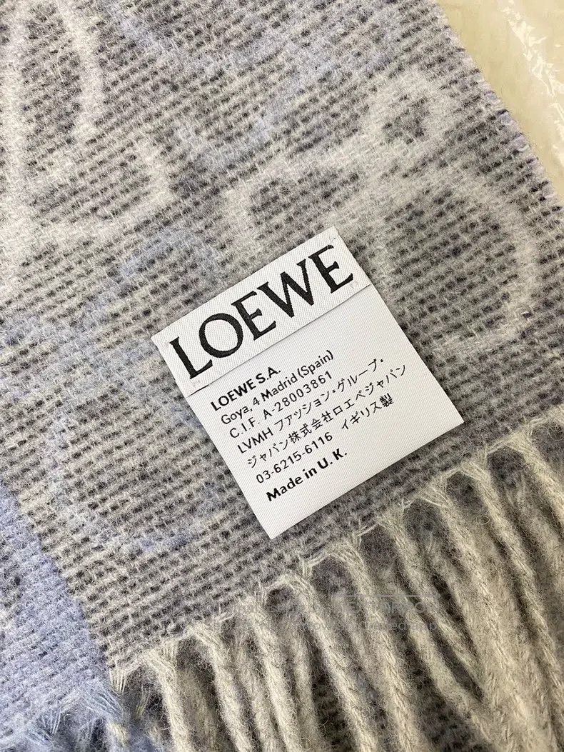 Loewe Loewe Classic printed checkered wool cashmere woolen scarf Size ONE SIZE - 3 Thumbnail