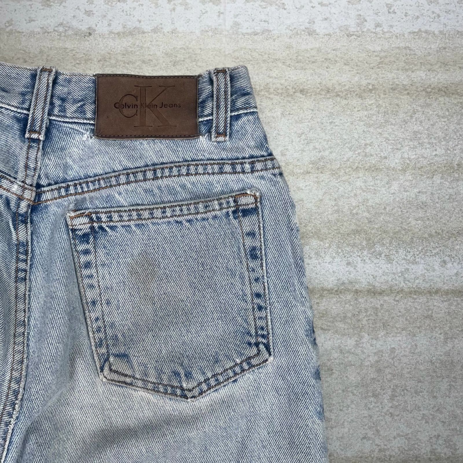 Calvin Klein Vintage 90s Calvin Klein Jeans 26x30 Regular Fit Light Wash Size US 26 / EU 42 - 3 Thumbnail