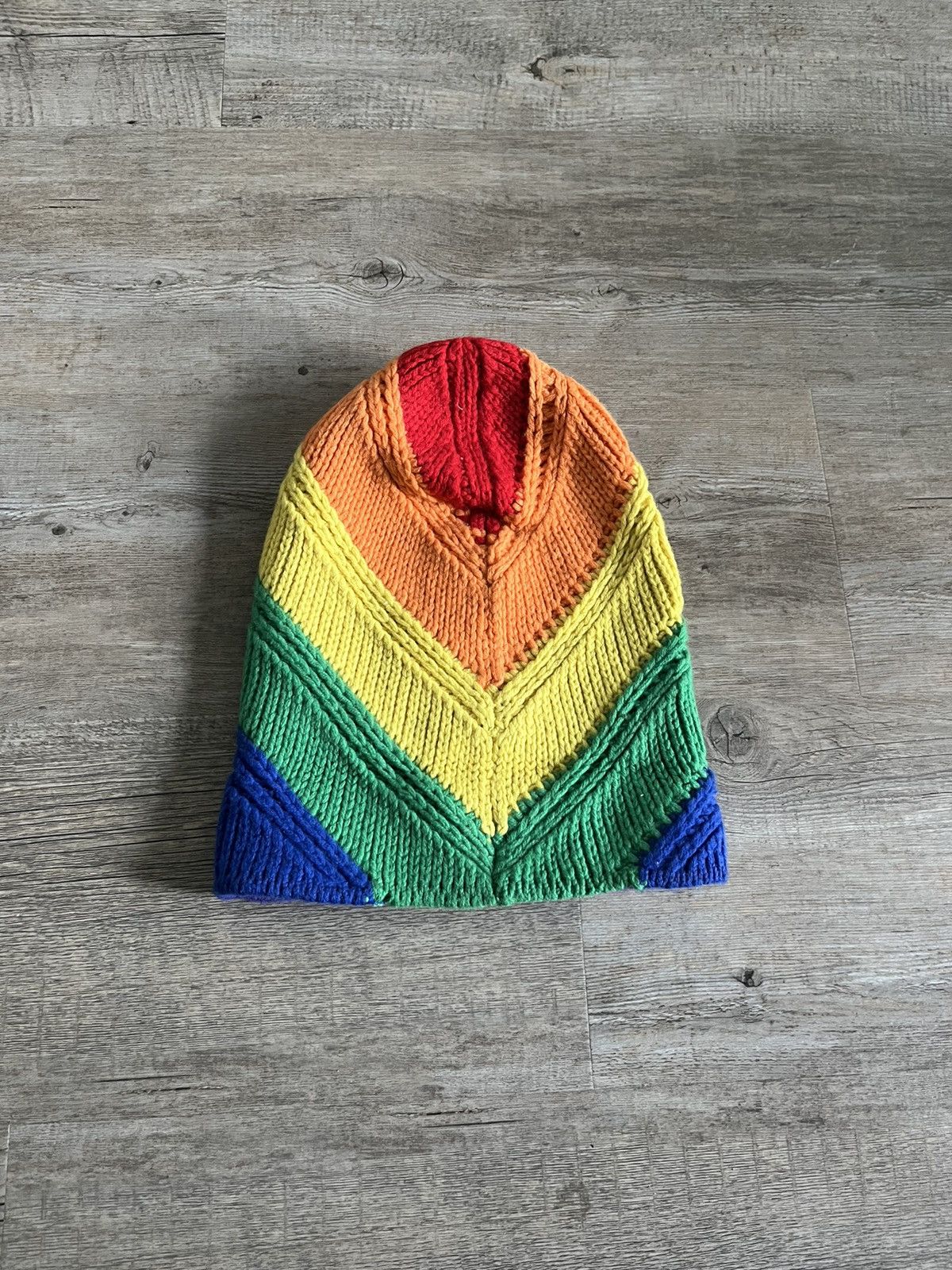 Burberry Burberry Rainbow Chevron Knit Beanie – Multicolor Wool Hat Size ONE SIZE - 1 Thumbnail