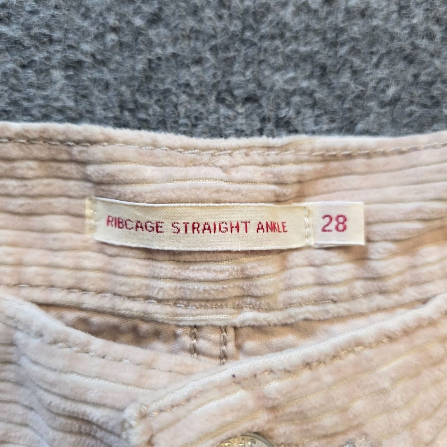 Levi's Levi's Pants Womens 28 Beige Wide Wale Ribcage Straight Ankle Buttonfly Casual 90s Style Regular Fit Cotton Corduroy Shoes Not Included Size 28" / US 6 / IT 42 - 5 Thumbnail