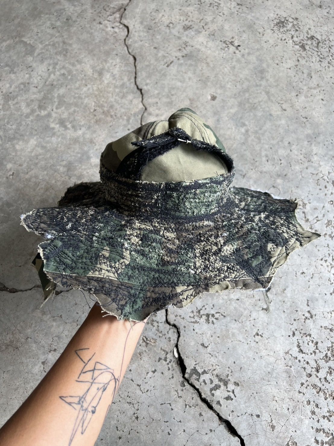 Other Camo Patchwork Bucket Hat Vintage Military Distressed Size ONE SIZE - 5 Thumbnail