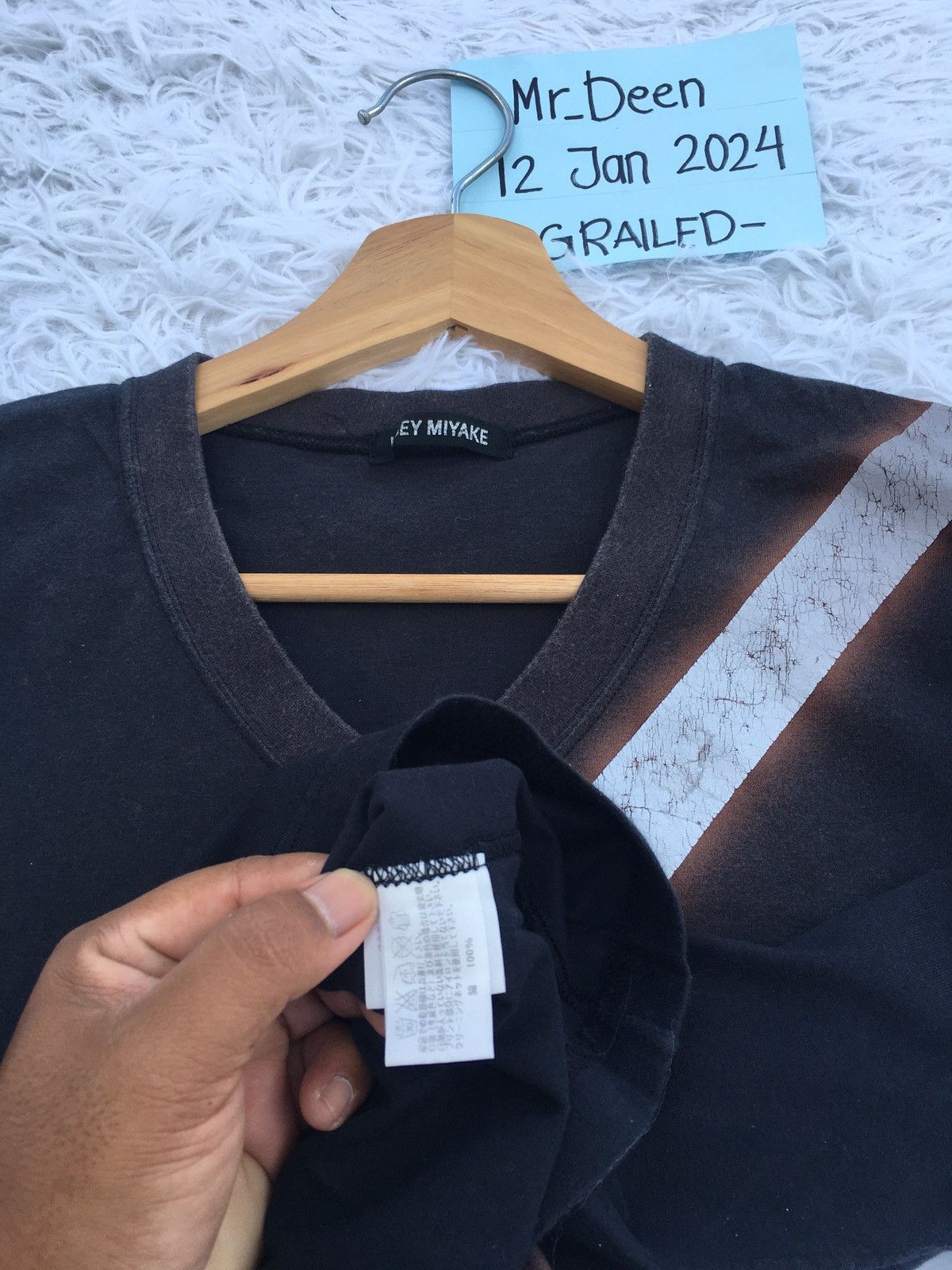 Issey Miyake Rare Vintage Issey Miyake V Neck Tshirt Size US M / EU 48-50 / 2 - 9 Thumbnail