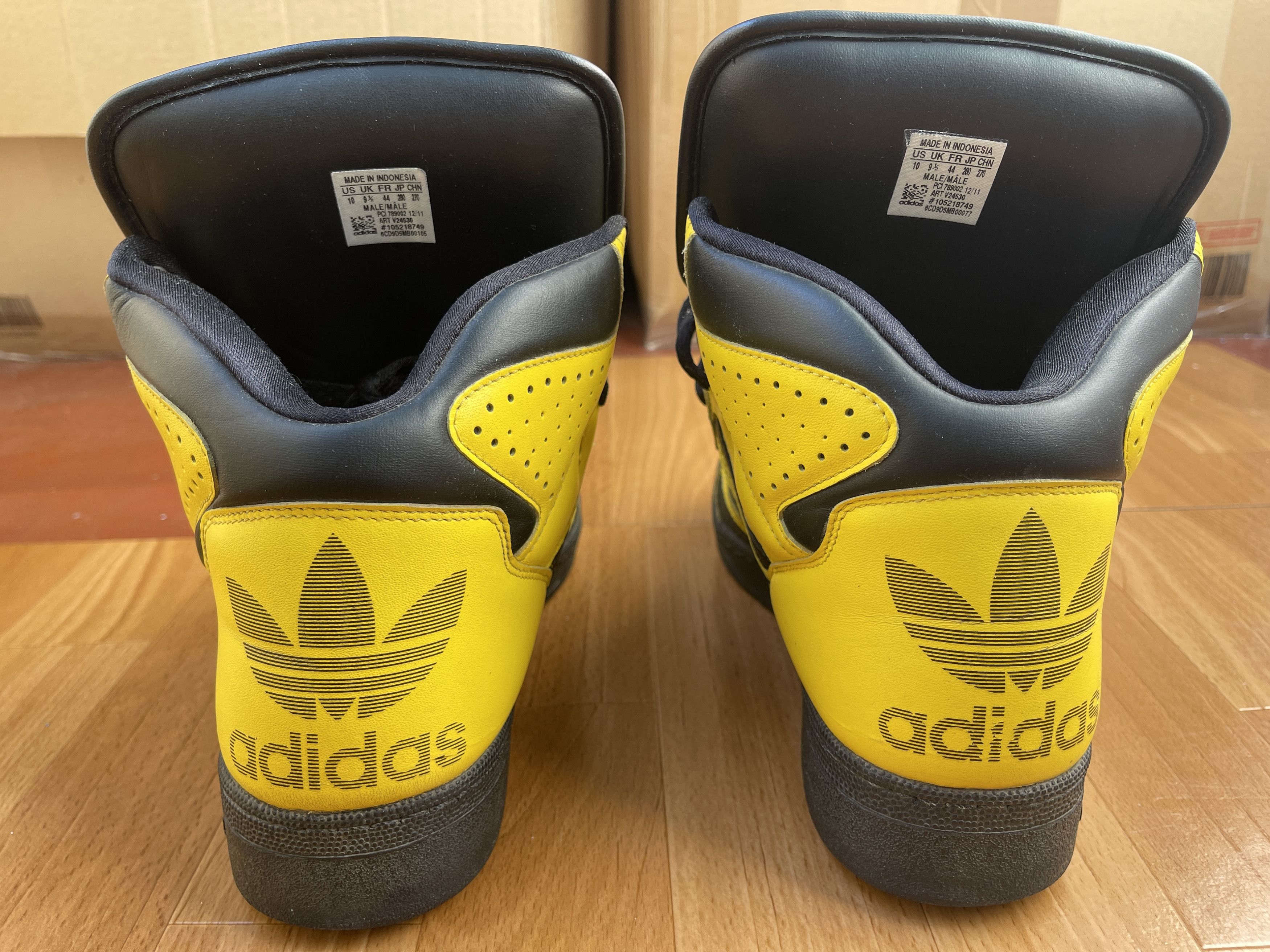 Adidas × Jeremy Scott Adidas sneakers Jeremy Scott Instinct Top shoes ObyO V24530 Size US 10 / EU 43 - 14 Thumbnail