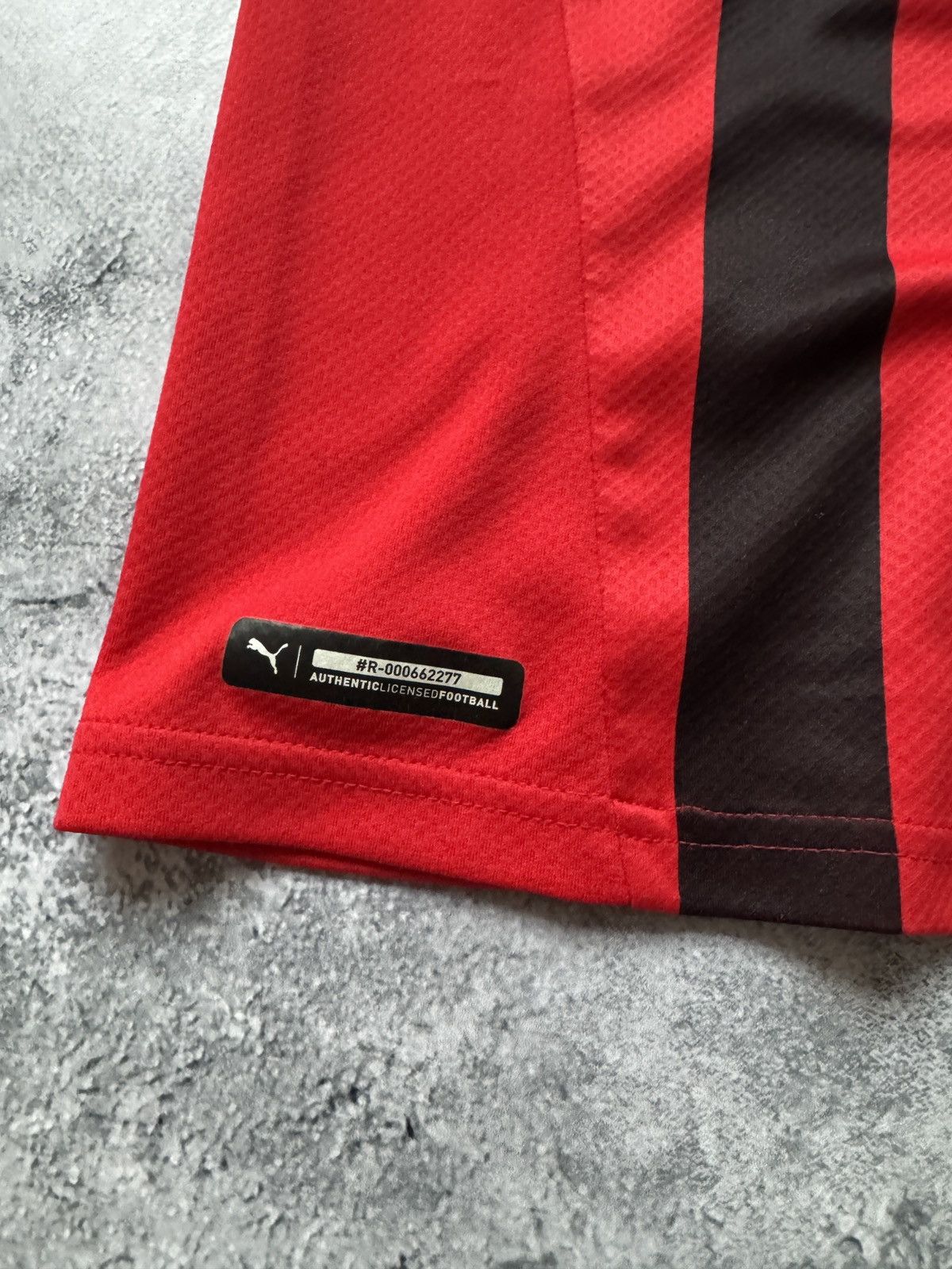 Puma MILAN 2021 2022 JERSEY PUMA IBRAHIMOVIC #11 Size US S / EU 44-46 / 1 - 5 Thumbnail