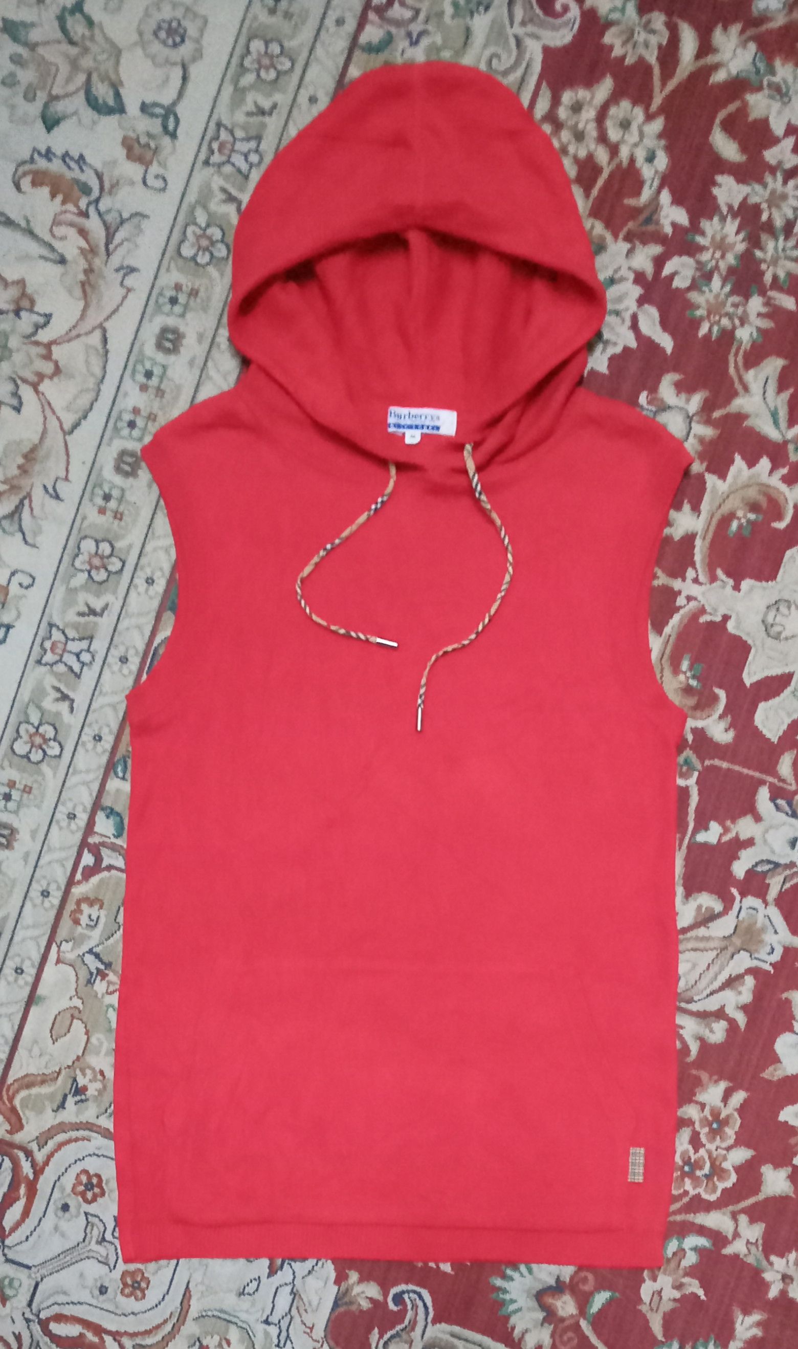 Burberrys Sleeveless Hoodie