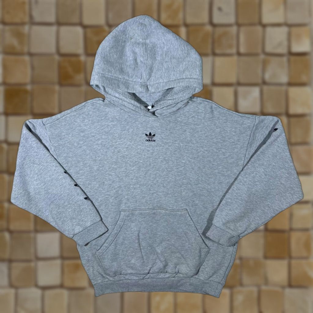 Adidas Adidas Classic Trefoil Mini Centre Logo Grey Pullover Hoodie Women UK 12 Shirt Hoodie Womens 12 Grey Size XL / US 12-14 / IT 48-50 - 1 Thumbnail