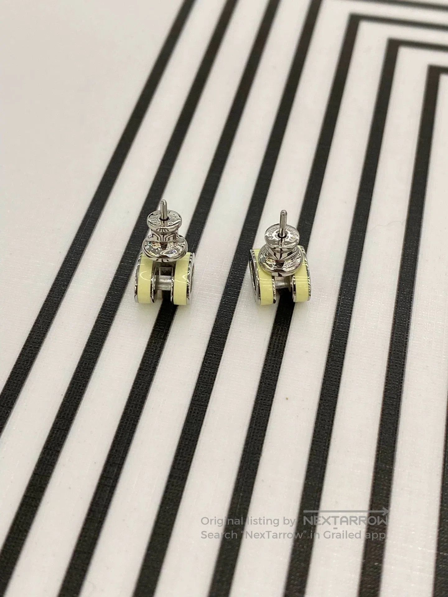 Hermes Hermes Pop H Earrings Yellow Small. Size ONE SIZE - 5 Thumbnail