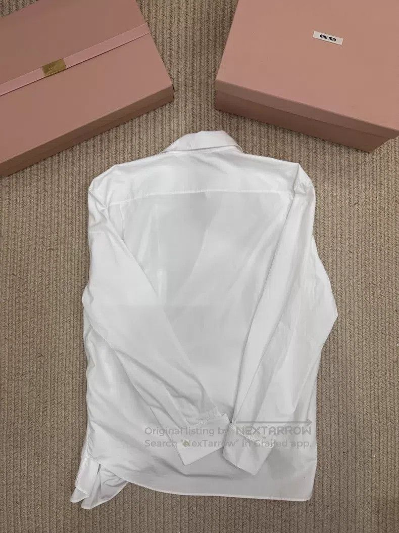 Loewe Loewe White Solid V-neck Side Belted Asymmetrical Long Sle Size XS / US 0-2 / IT 36-38 - 4 Thumbnail