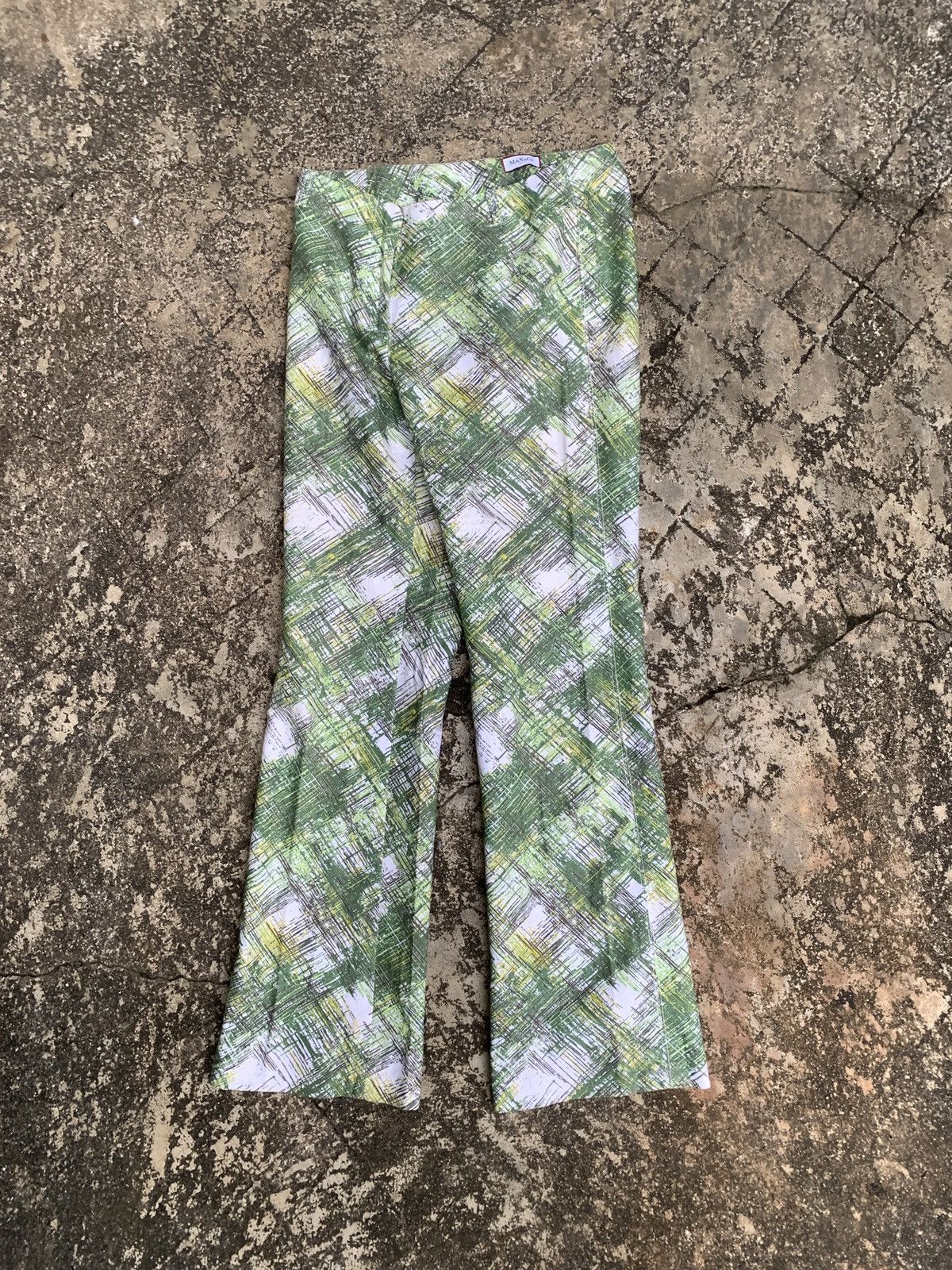 MAX&Co. Max&Co Italy Active Green Scratch Art Bootcut Stretchy Pants Size 28" / US 6 / IT 42 - 1 Thumbnail