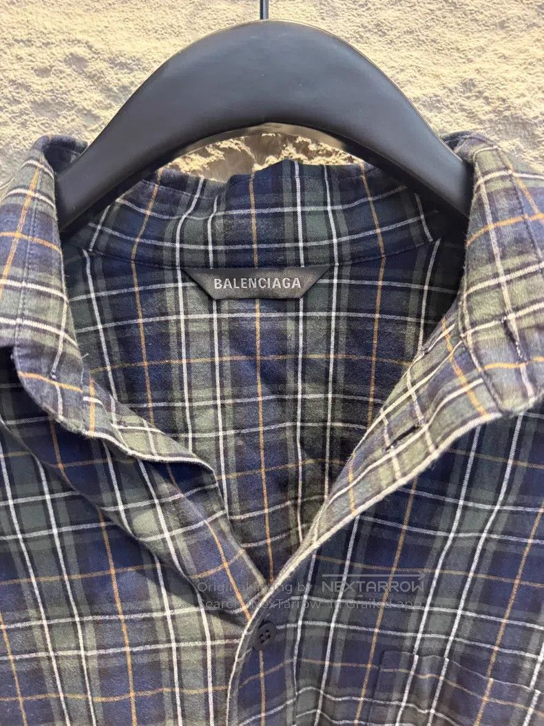 Balenciaga Balenciaga Color Block Plaid Single Breasted Long Sleeve S Size US S / EU 44-46 / 1 - 3 Thumbnail