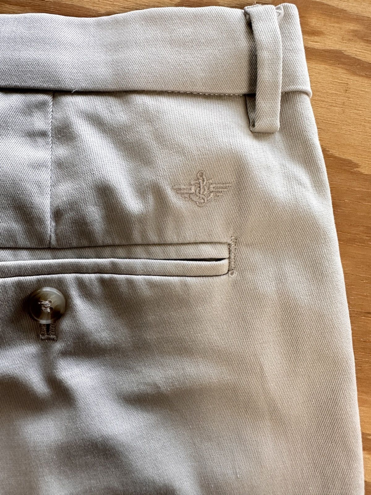 Dockers Dockers cream classic fit chino pants, Size 40/30 Size US 40 / EU 56 - 2 Thumbnail