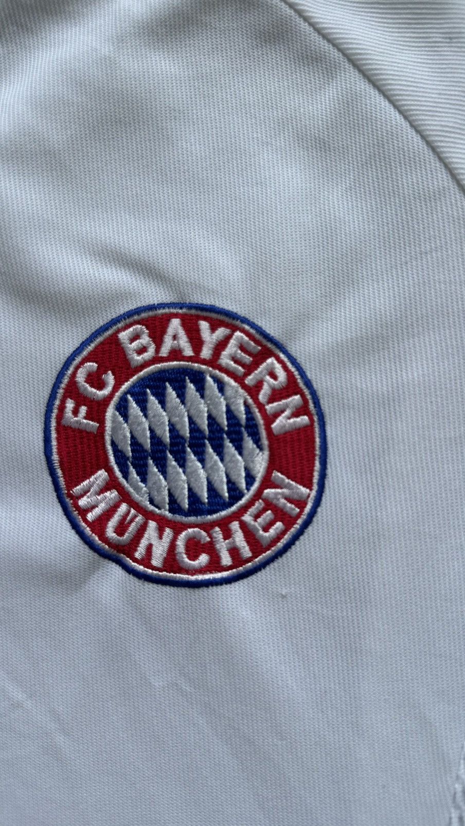 Adidas × Vintage VINTAGE ADIDAS BAYERN MUNICH SOCCER JERSEY 2002/2003 Size US M / EU 48-50 / 2 - 3 Thumbnail