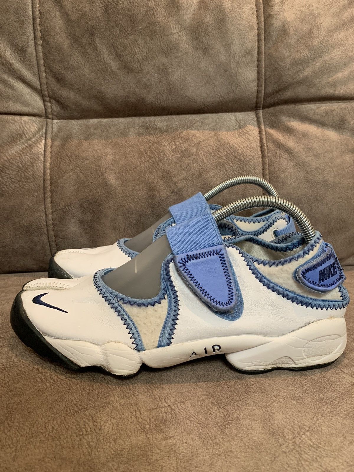 Vintage Vintage Nike Air Rift Leather Sandals Size US 10 / EU 43 - 4 Thumbnail
