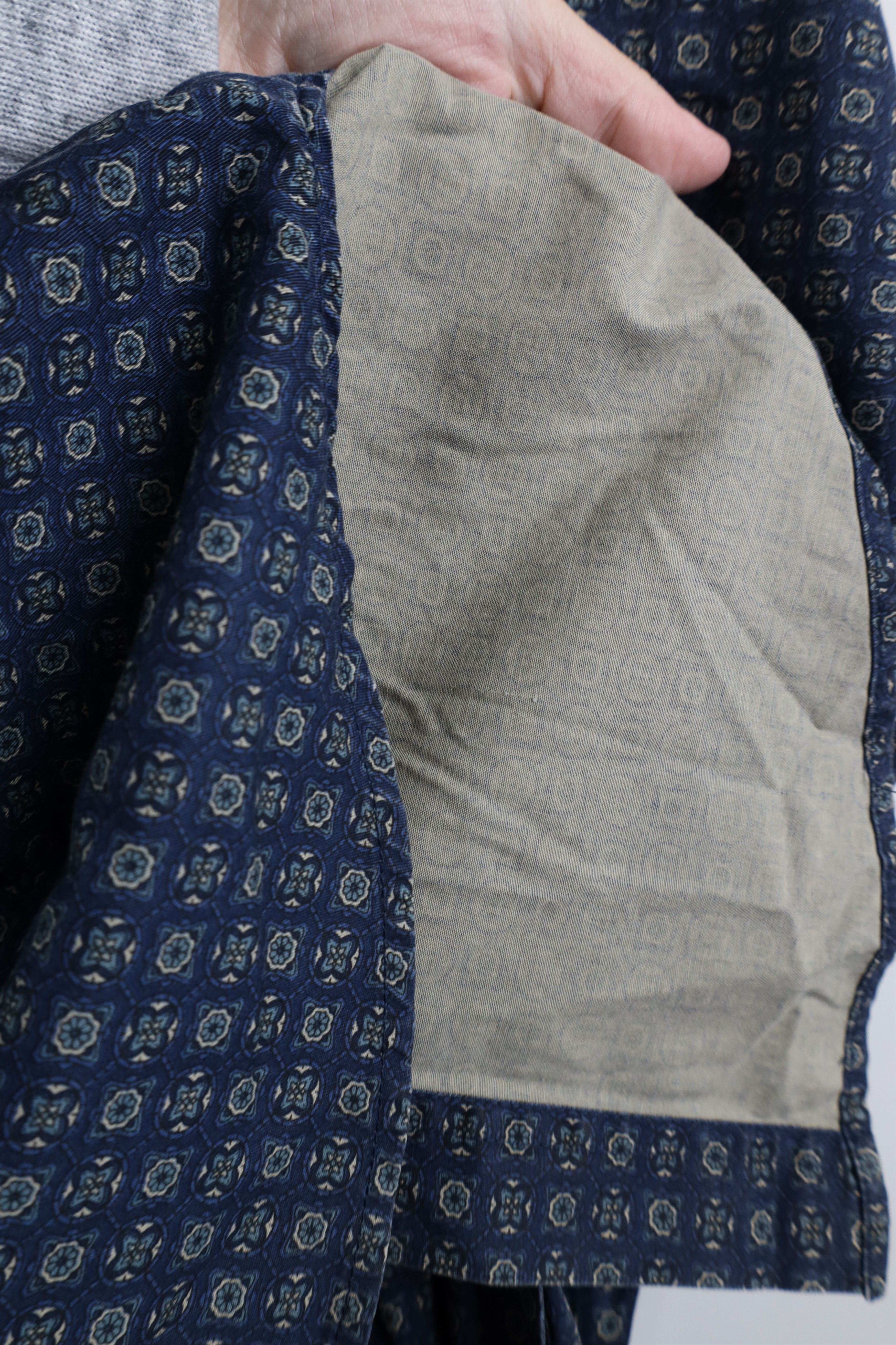 Vintage Vintage 90s Streetwear Geometric Collared Button Down Shirt Size US L / EU 52-54 / 3 - 9 Thumbnail