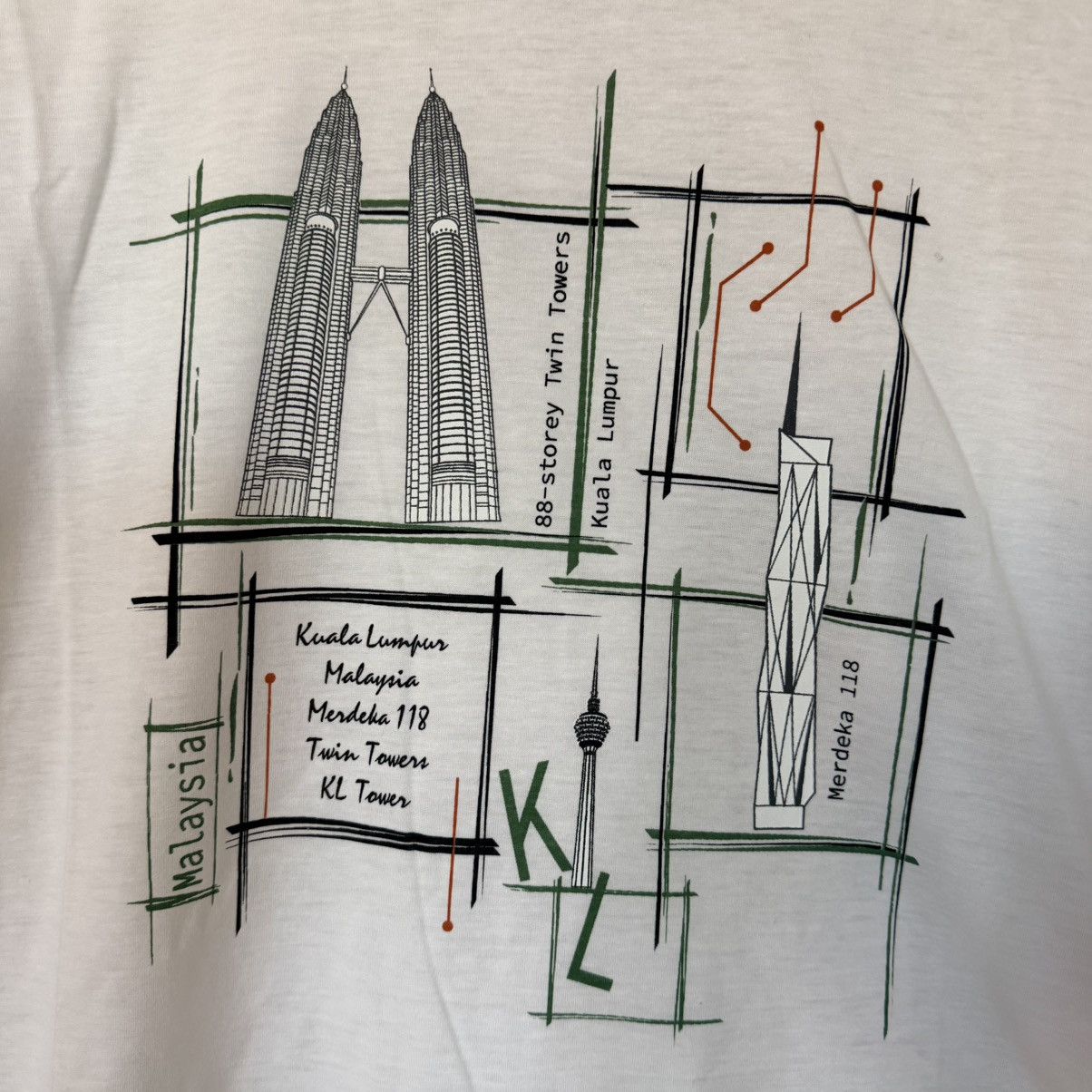 Other Classic Asia KL Kuala Lumpur Graphic Tee White Size F Size US L / EU 52-54 / 3 - 10 Thumbnail