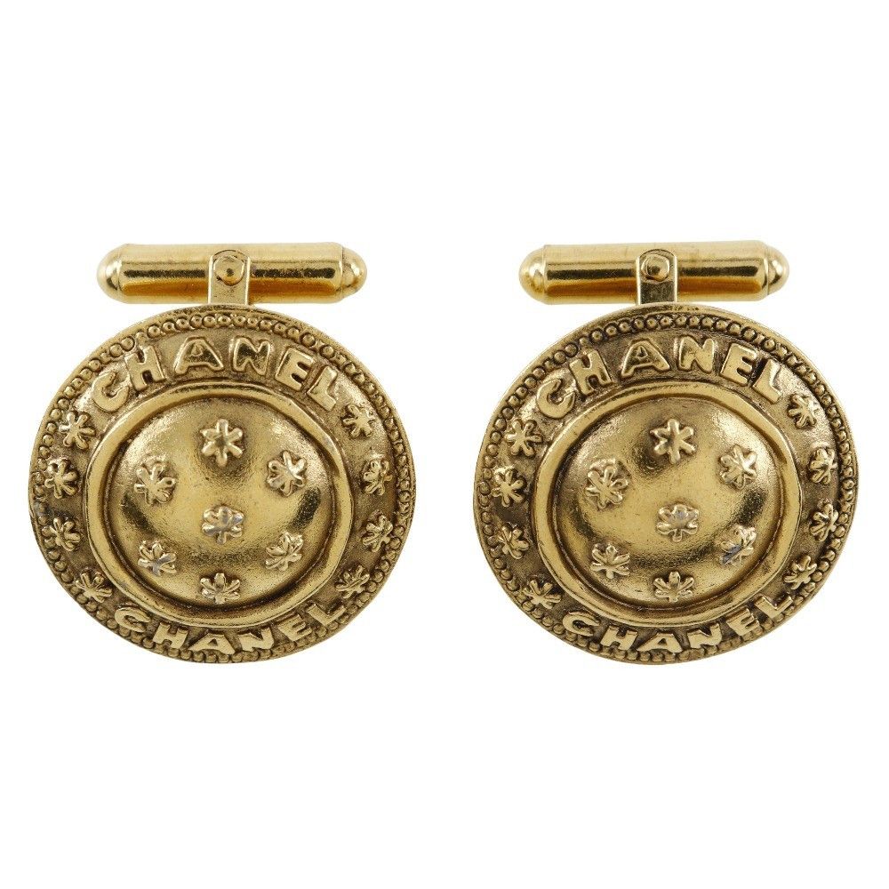 Chanel Chanel Vintage Logo Round Plated Gold Size ONE SIZE - 1 Thumbnail