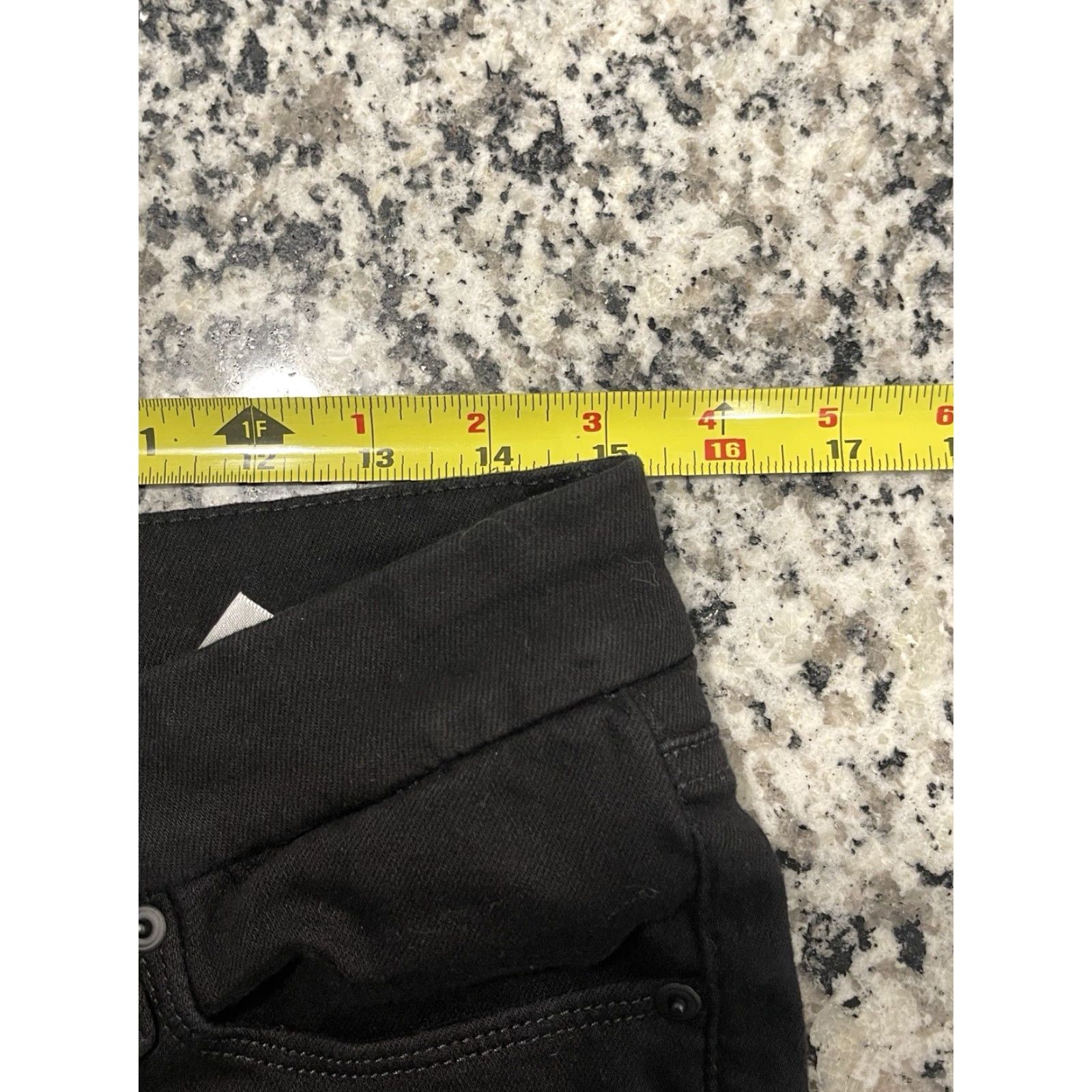 Good American Good American Good Classic Jeans Size 14/32 Inseam 27" BLACK001 GCLC047SBT Size 36" / US 14 / IT 50 - 7 Thumbnail