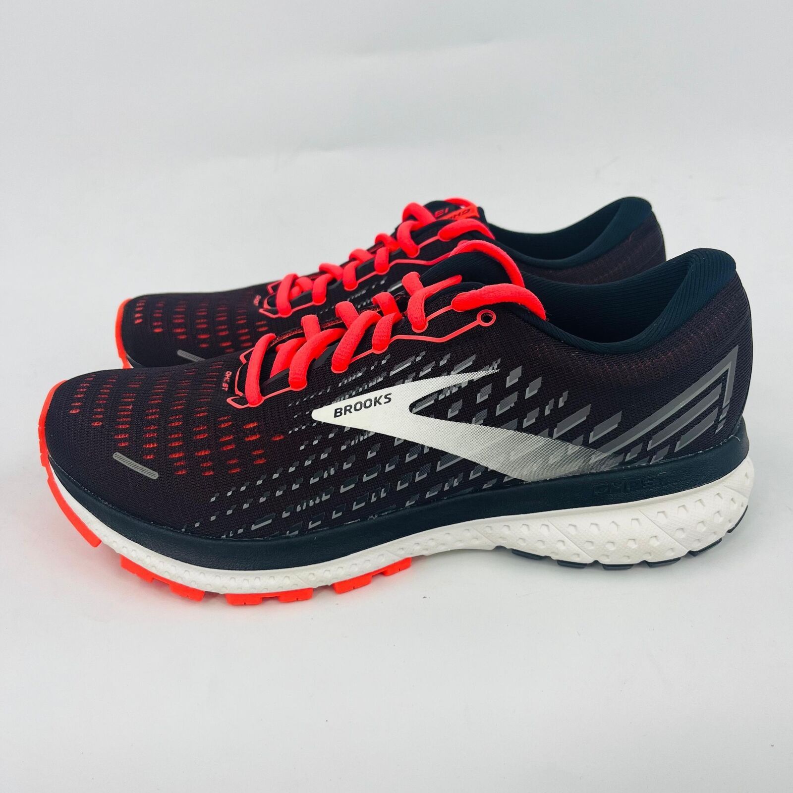 Brooks BROOKS WOMENS GHOST 13 RUNNING SHOES BLACK/PINK SIZE 7 Size US 7 / IT 37 - 4 Thumbnail