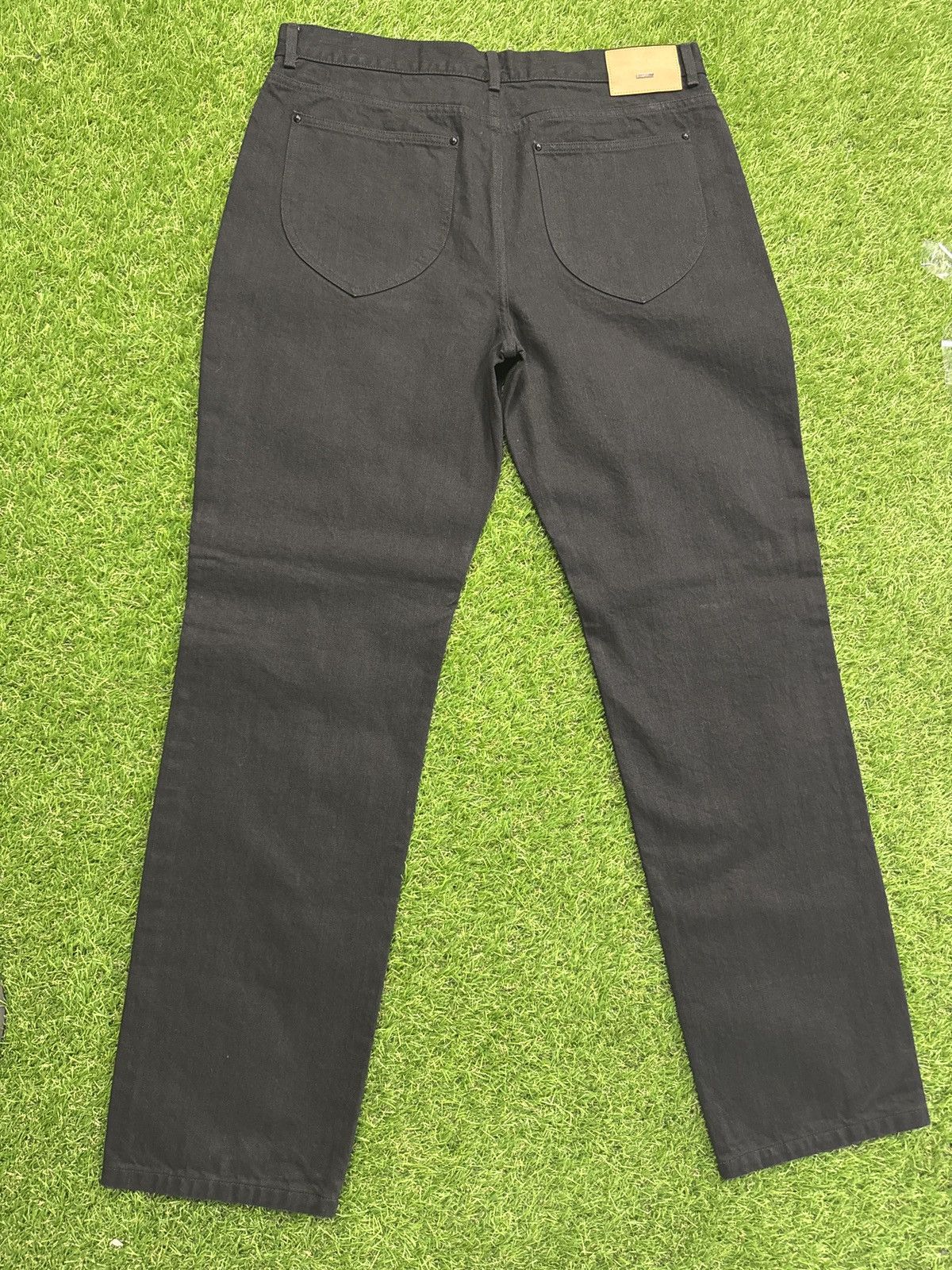 Louis Vuitton Authentic LOUIS VUITTON signature STRAIGHT LEG BLACK JEANS Size US 38 / EU 54 - 2 Thumbnail