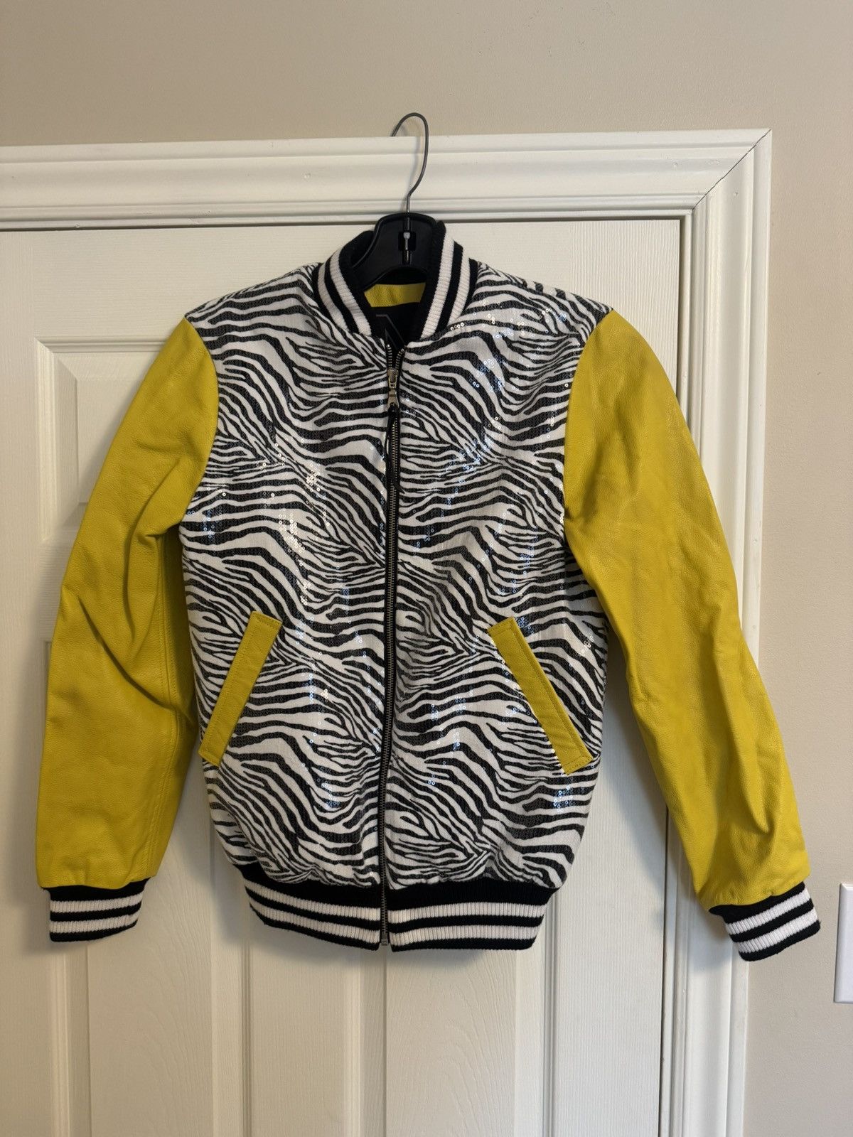 Other Stylish Designer Sequin and LeatherZebra Print Unisex Jacket Size US XS / EU 42 / 0 - 1 Thumbnail
